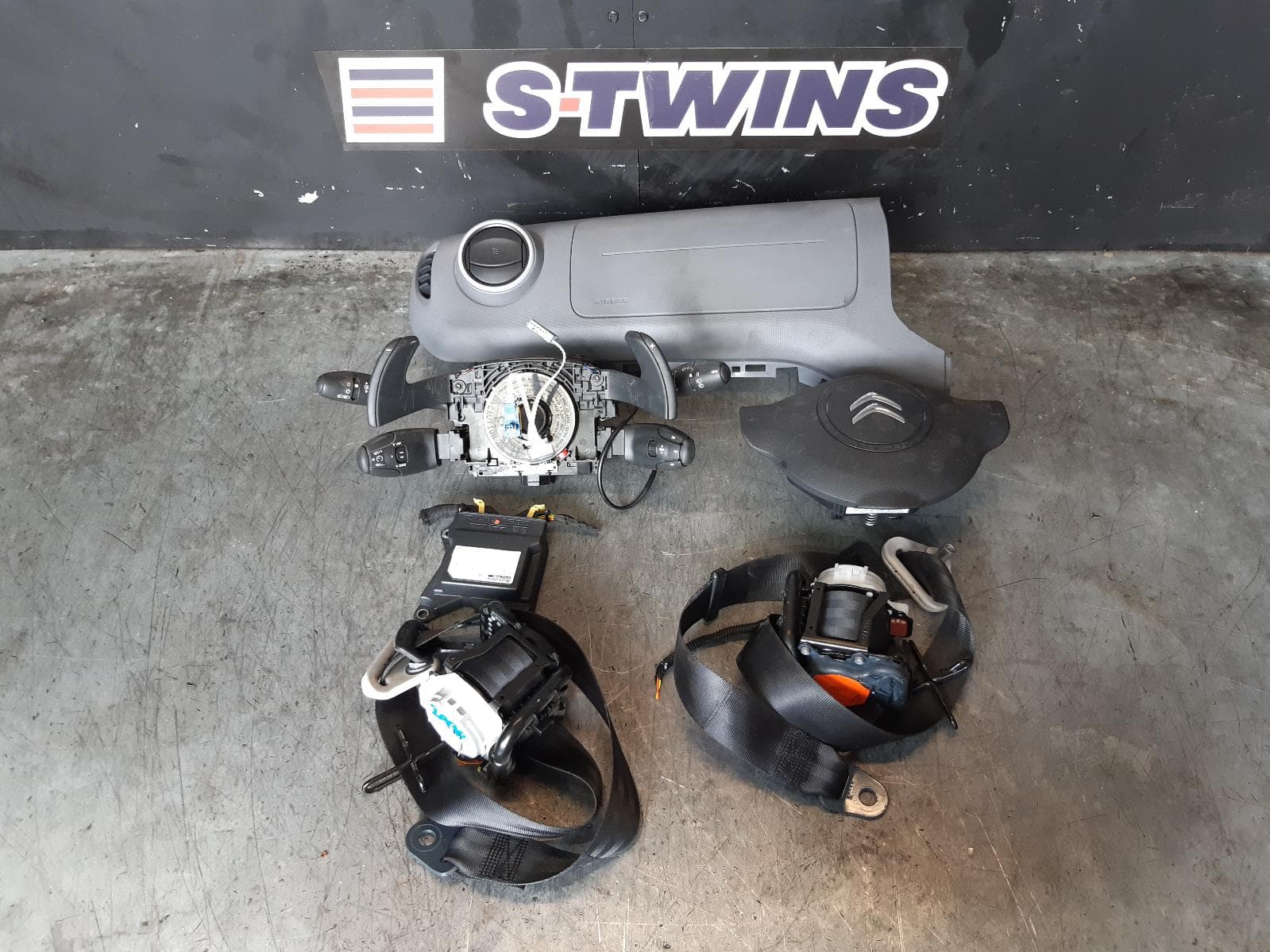 Used auto part listing image: 2018 CITROEN BERLINGO AIRBAG ASSEMBLY SINGLE ASSY, B9C, 03/09-12/18 0000107979