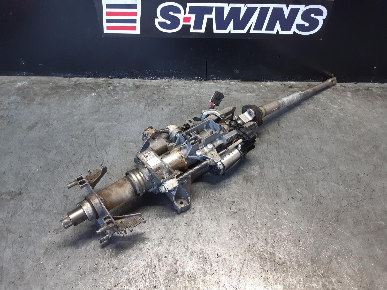Used auto part listing image: 2009 BMW 7 SERIES STEERING COLUMN F01/F02, 03/09-09/15 0000114266