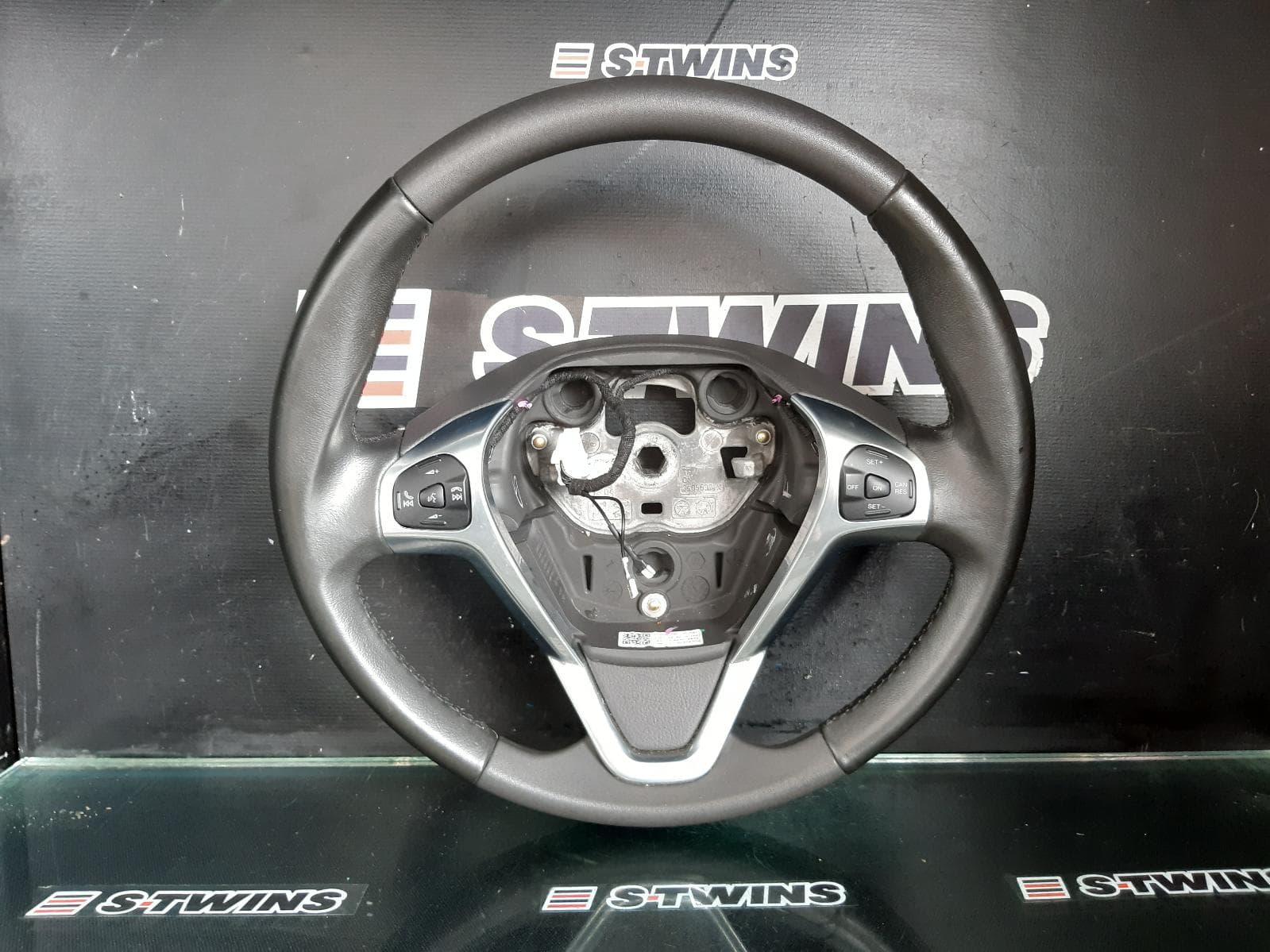 Used auto part listing image: 2016 FORD FIESTA STEERING WHEEL LEATHER, ST, WZ, 06/13-12/19 0000208921