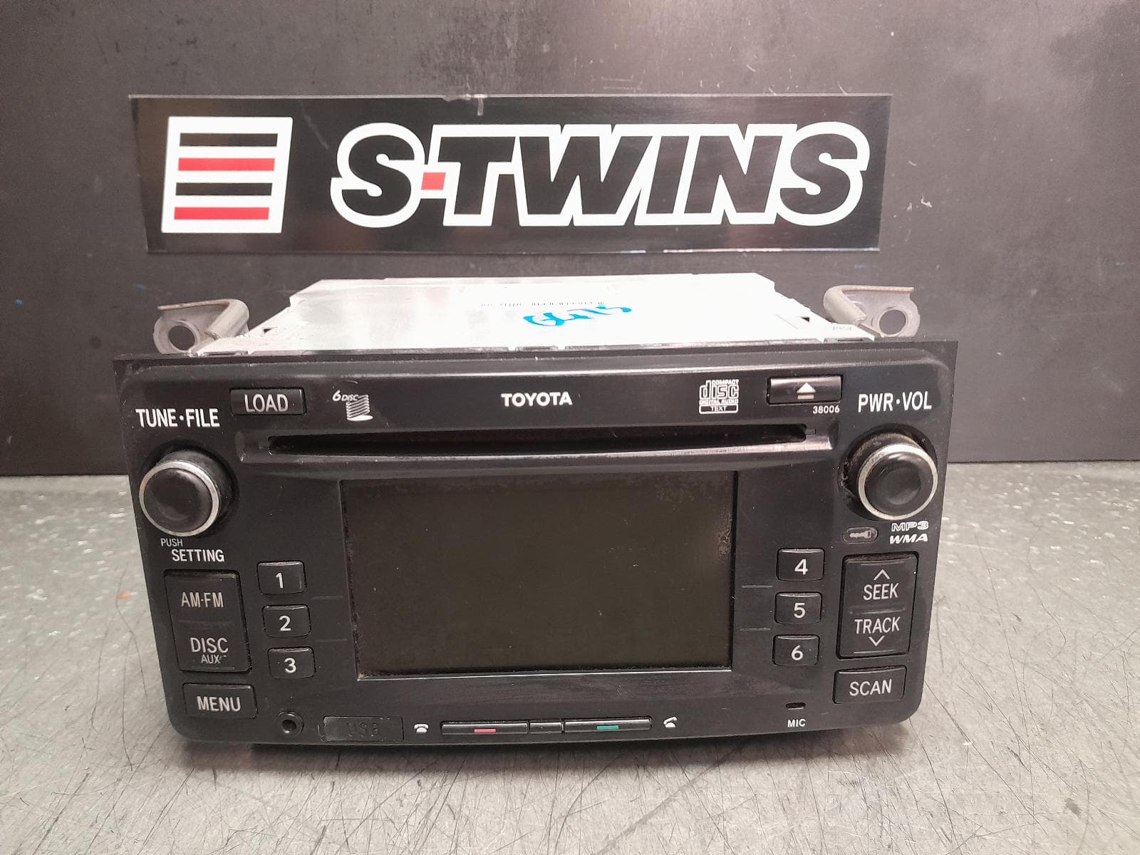 Used auto part listing image: 2010 TOYOTA RUKUS BLUETOOTH/STACKER, AZE151R, 01/07-12/15 0000354403