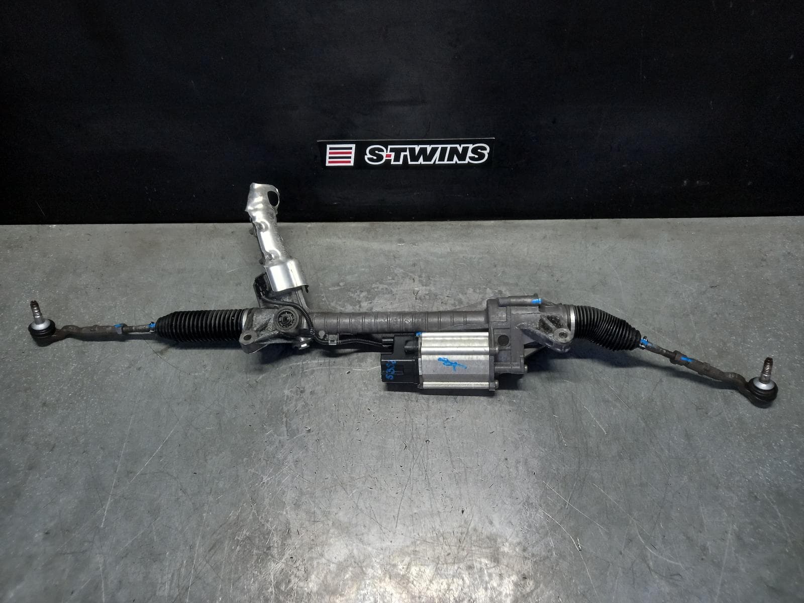 Used auto part listing image: 2014 BMW 6 SERIES STEERING BOX RACK F12/F06/F13, ELECTRIC STEERING TYPE, W/ ACTIVE STEERING TYPE (24V), 05/11-03/15 0000352242
