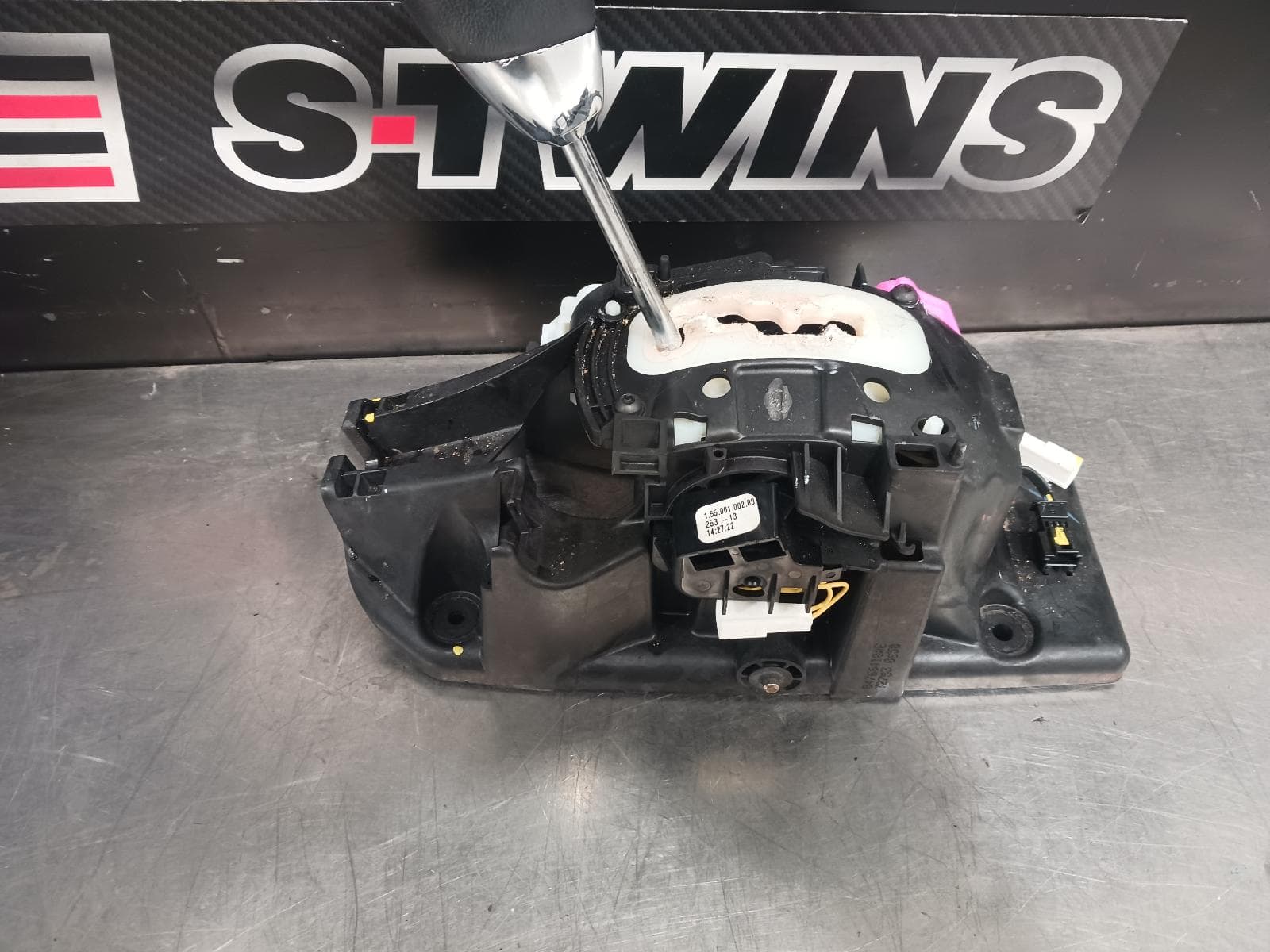 Used auto part listing image: 2014 FIAT FREEMONT GEAR STICK SHIFTER JF, 04/13-01/17 0000232949
