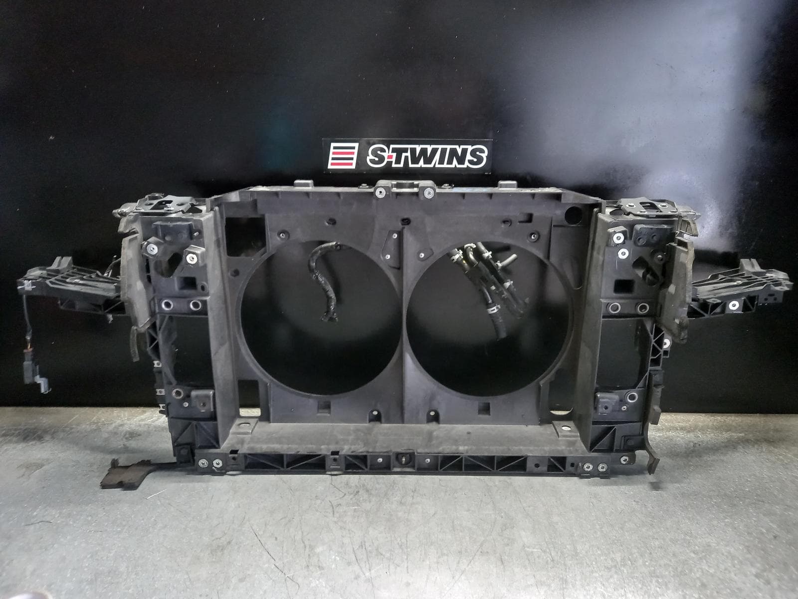 Used auto part listing image: 2013 INFINITI M RADIATOR SUPPORT Y51, 08/12-12/13 0000260361