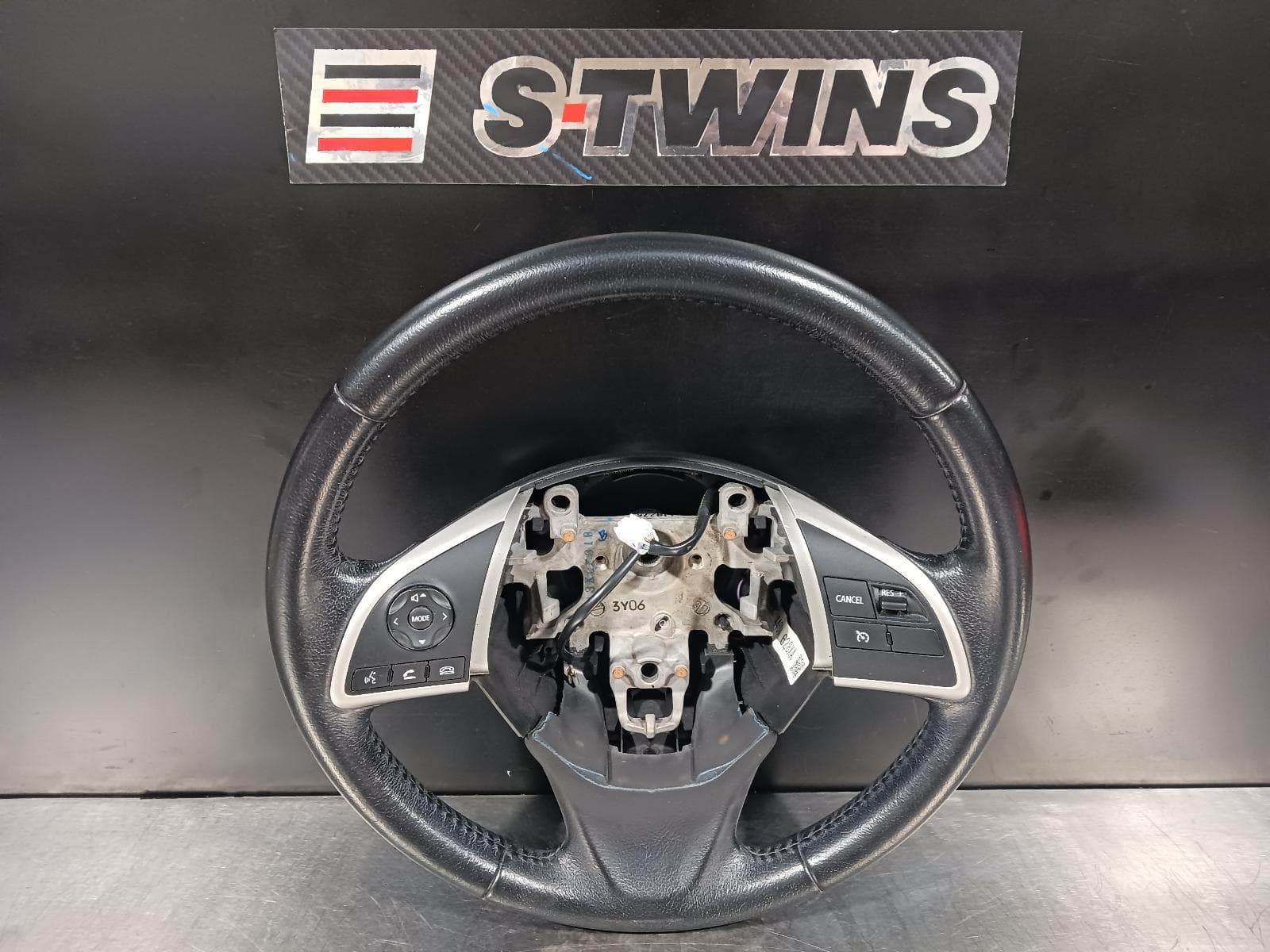 Used auto part listing image: 2014 MITSUBISHI OUTLANDER STEERING WHEEL ZJ, 10/12-03/15 0000203336