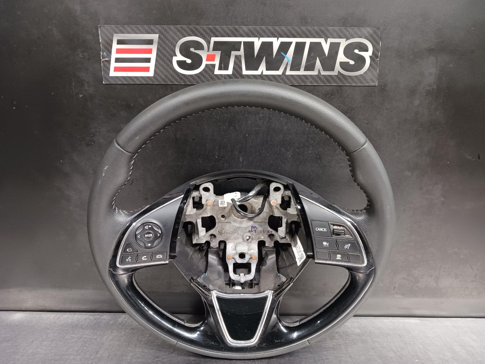 Used auto part listing image: 2018 MITSUBISHI OUTLANDER STEERING WHEEL ZK, 04/15-07/21 0000243739