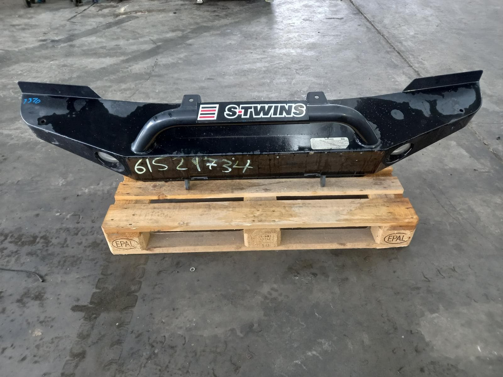 Used auto part listing image: 2013 JEEP WRANGLER FRONT BUMPER BULL BAR, JK, 12/06-07/18 0000346632