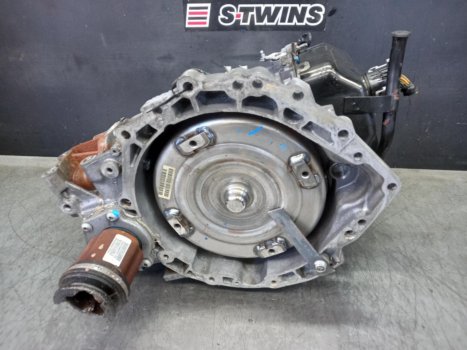 Used auto part listing image: 2009 CHRYSLER VOYAGER TRANS GEARBOX AUTO, 3.8 V6, 6 SPEED, PETROL, RT, 03/08-12/14 0000345310