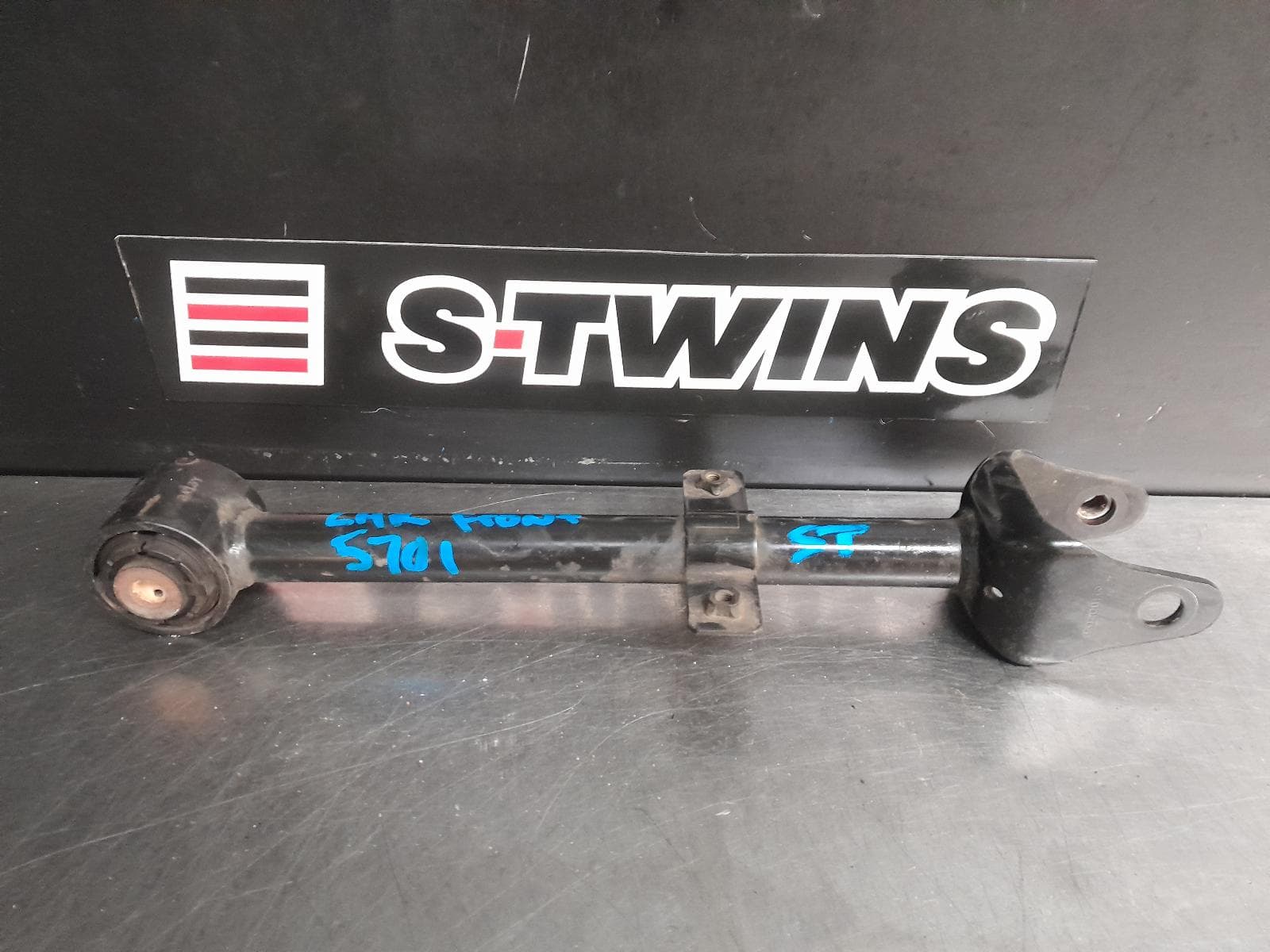Used auto part listing image: 2022 MAZDA CX5 LEFT REAR TRAILING ARM TRAILING ARM, KE-KF, 01/15- 0000268873