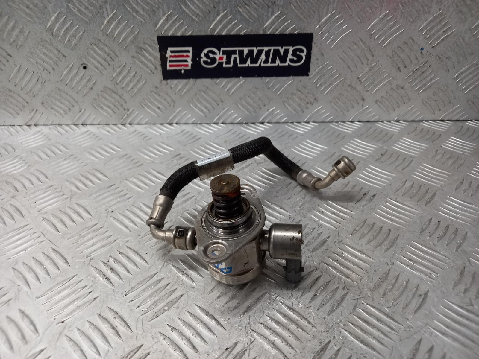 Used auto part listing image: 2014 FORD FOCUS FUEL PUMP HIGH PRESSURE PUMP, PETROL, 2.0, TURBO, ECOBOOST, LW, 08/12-08/15 0000149285