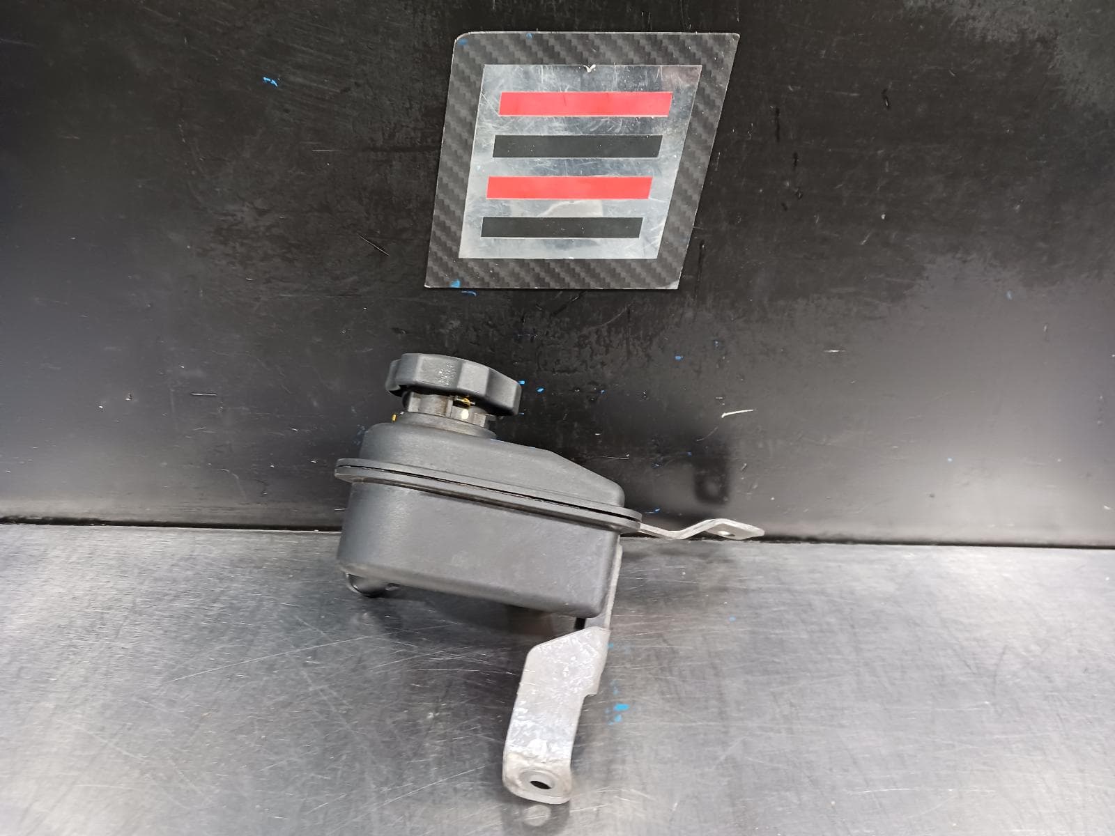 Used auto part listing image: 2015 HOLDEN CAPTIVA P S RESERVOIR PETROL 3.0, CG SERIES 2, 03/11-06/18 0000232465