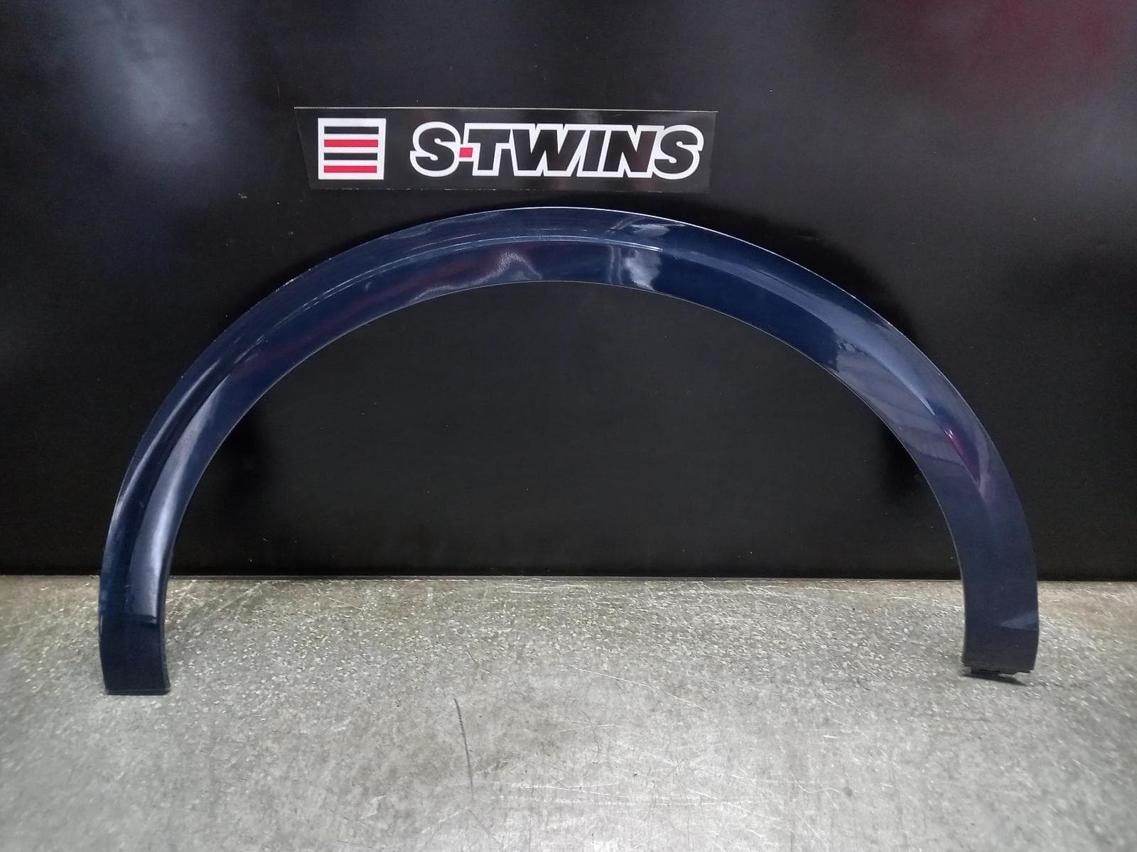 Used auto part listing image: 2021 GENESIS GV70 WHEEL ARCH FLARE JK, 03/21- 0000254003
