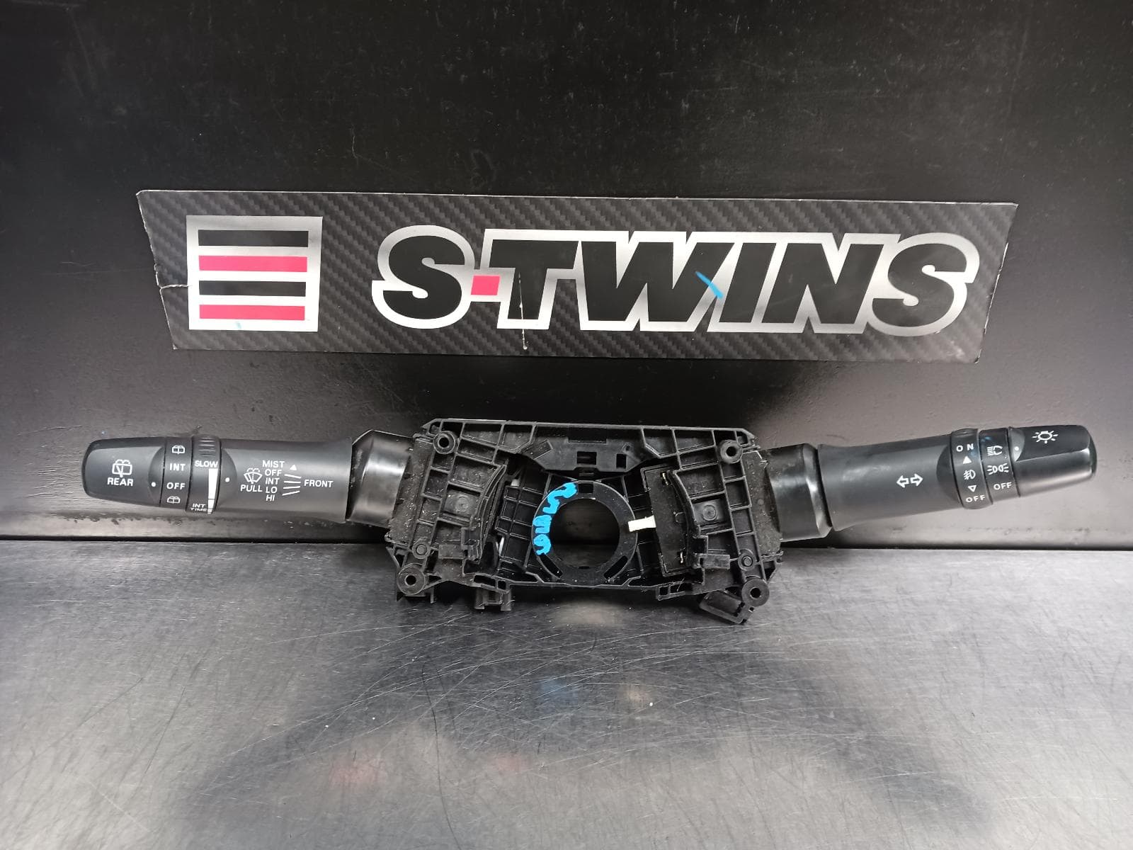 Used auto part listing image: 2016 MITSUBISHI ASX COMBINATION SWITCH ASSY, XA-XC, NON RAIN SENSOR, W/ FOGLAMP TYPE, 05/10-06/17 0000246865