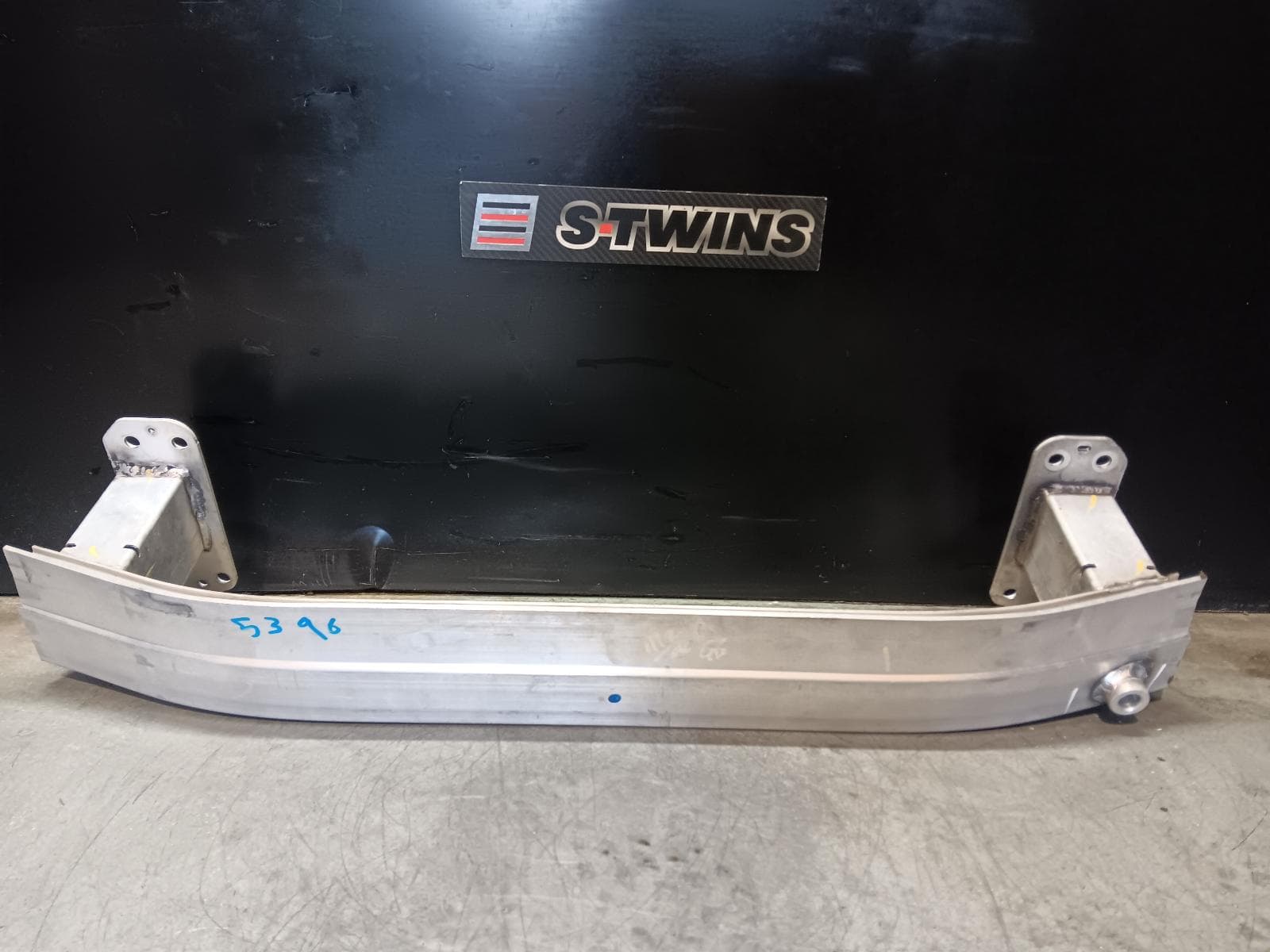 Used auto part listing image: 2022 JEEP COMPASS F BAR REINFORC BRACK MAIN REINFORCEMENT, M6, 10/17- 0000283023