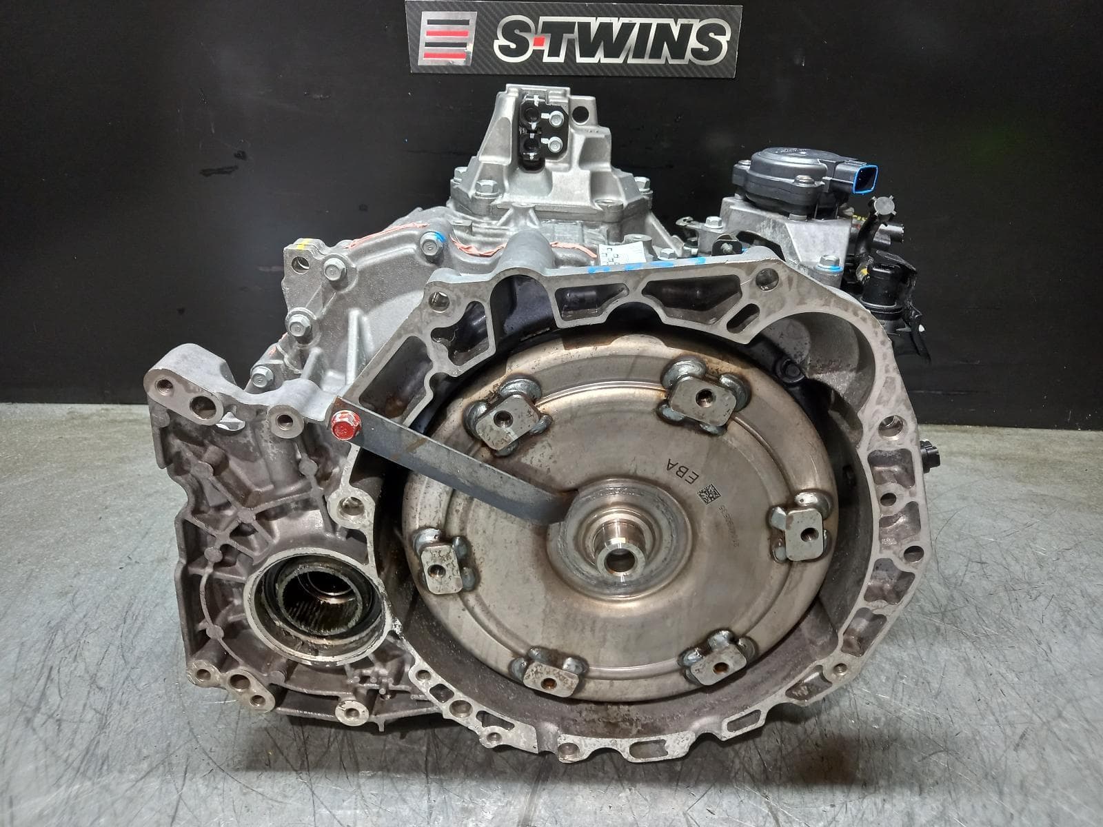 Used auto part listing image: 2023 HYUNDAI TUCSON TRANS GEARBOX AUTO, AWD, DIESEL, 2.0, TURBO, KF39 CODE, 8 SPEED, NX4, 02/21-01/24 0000353065