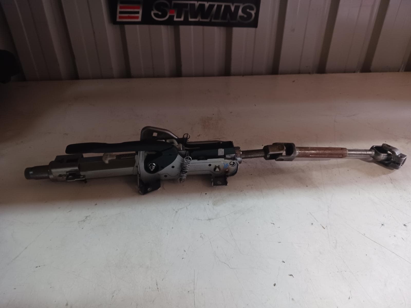 Used auto part listing image: 2016 AUDI A3 STEERING COLUMN 8V, W/ KEY IGNITION TYPE, 05/13-10/20 0000246368