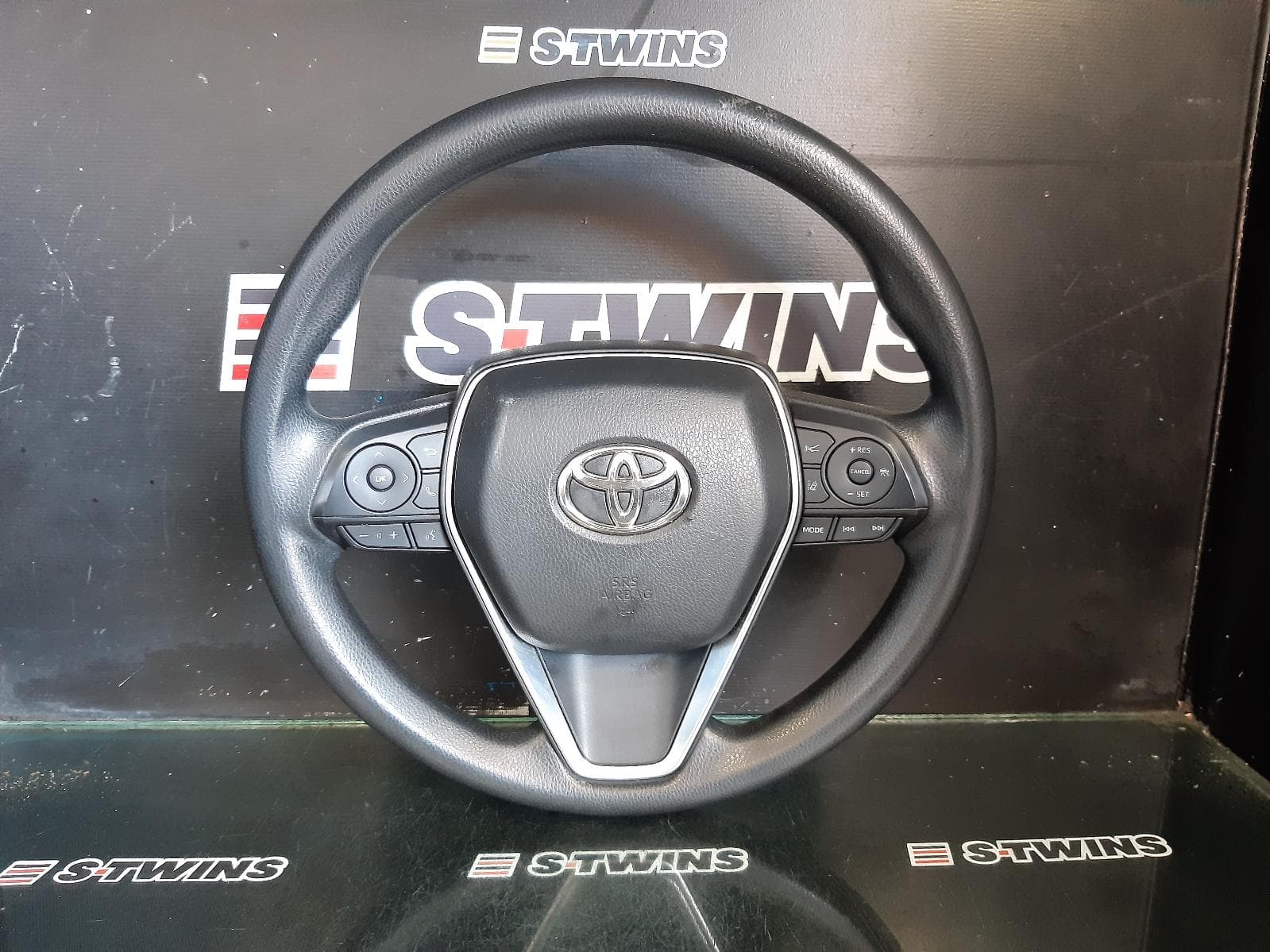 Used auto part listing image: 2021 TOYOTA CAMRY STEERING WHEEL VINYL, XV70, 09/17- 0000311535