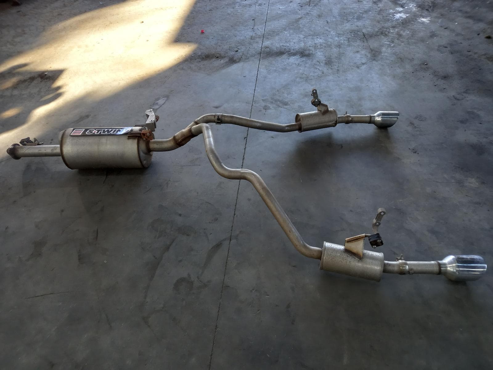 Used auto part listing image: 2022 RAM 1500 EXHAUST SYSTEM DT, 12/20- 0000339329