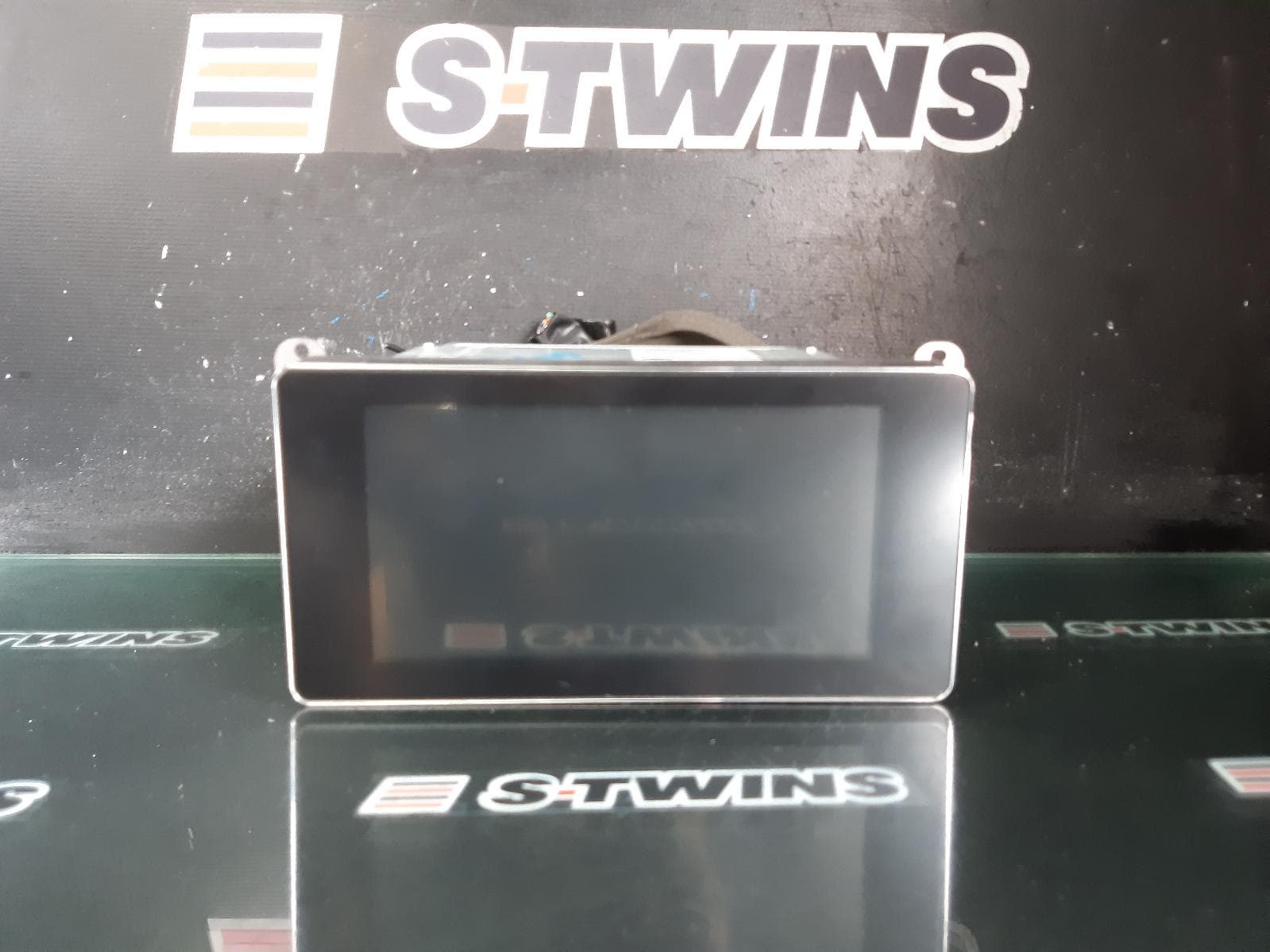 Used auto part listing image: 2019 MITSUBISHI OUTLANDER DISPLAY/HEAD UNIT, NON SAT NAV TYPE, ZK-ZL, 08/16-07/20 0000226471