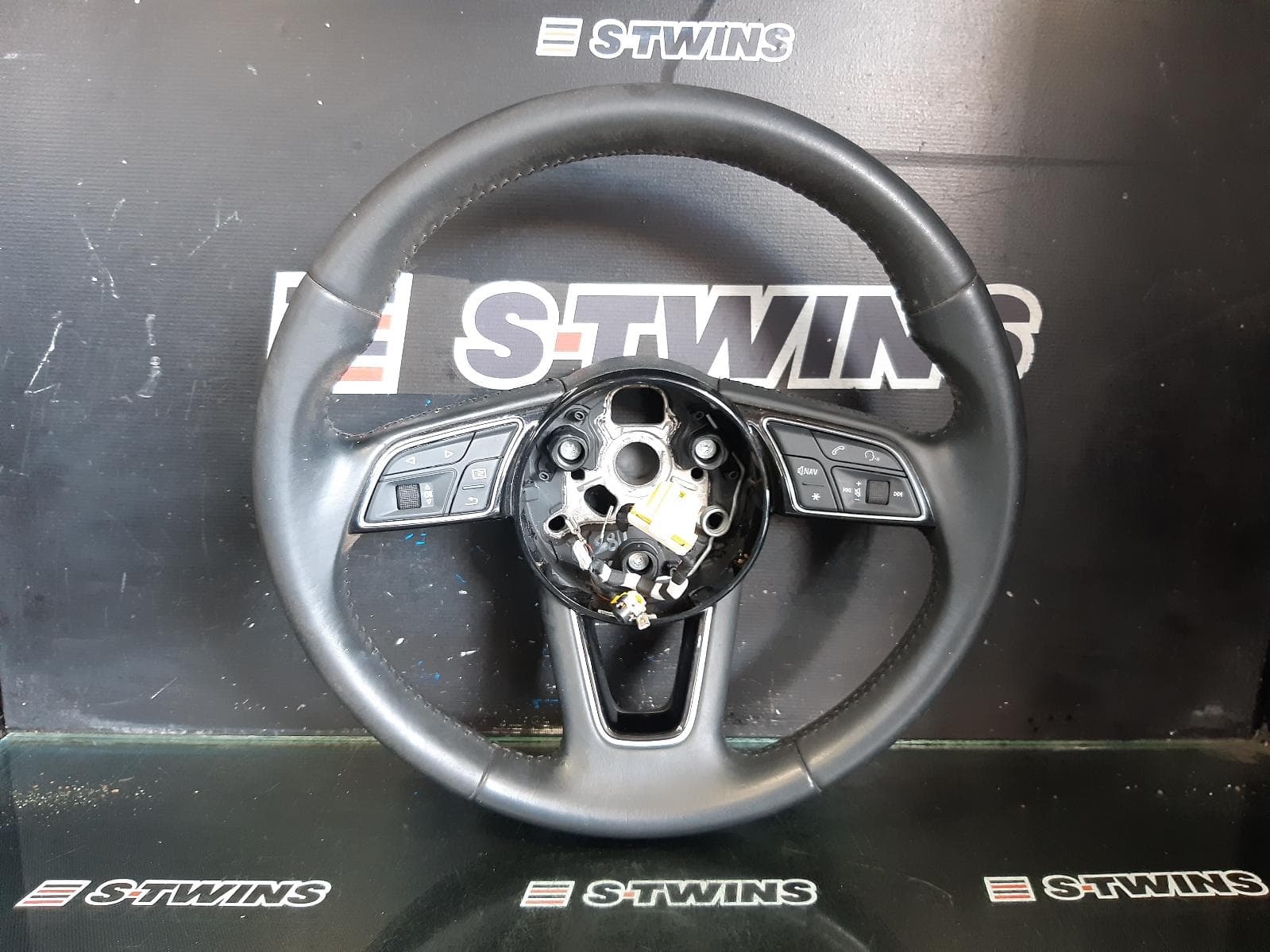 Used auto part listing image: 2018 AUDI Q2 STEERING WHEEL GA, 10/16- 0000308534