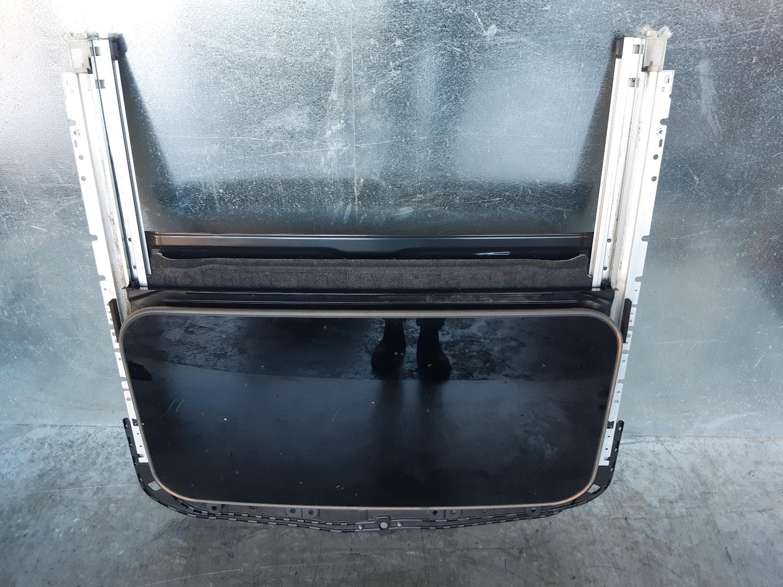 Used auto part listing image: 2015 SUBARU IMPREZA ROOF GLASS SUNROOF T G4, 12/11-10/16 0000085114