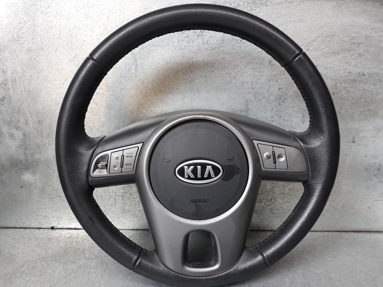 Used auto part listing image: 2011 KIA SOUL STEERING WHEEL AM, 04/09-01/14 0000073018