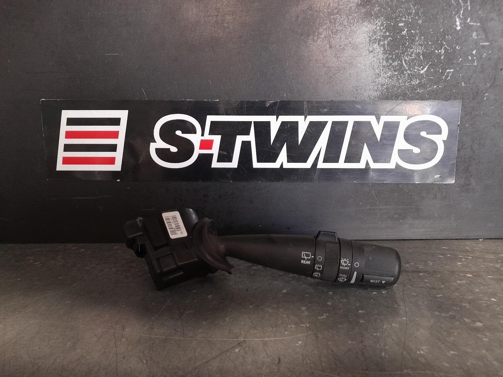 Used auto part listing image: 2012 JEEP CHEROKEE WIPER SWITCH, KK, 11/07-09/12 0000342485