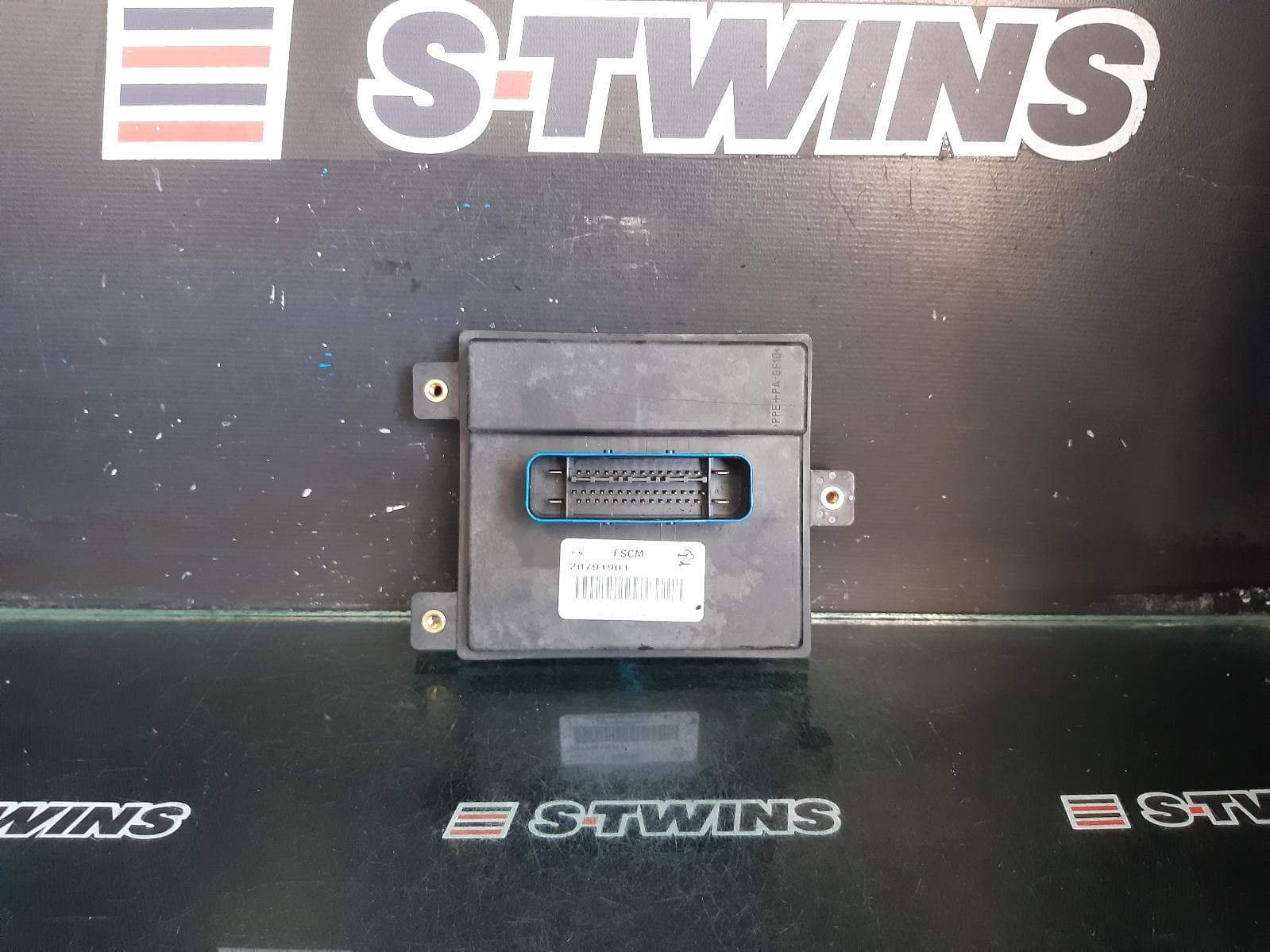 Used auto part listing image: 2012 HOLDEN CAPTIVA TRANS ECU, CG, 03/11- 0000033720