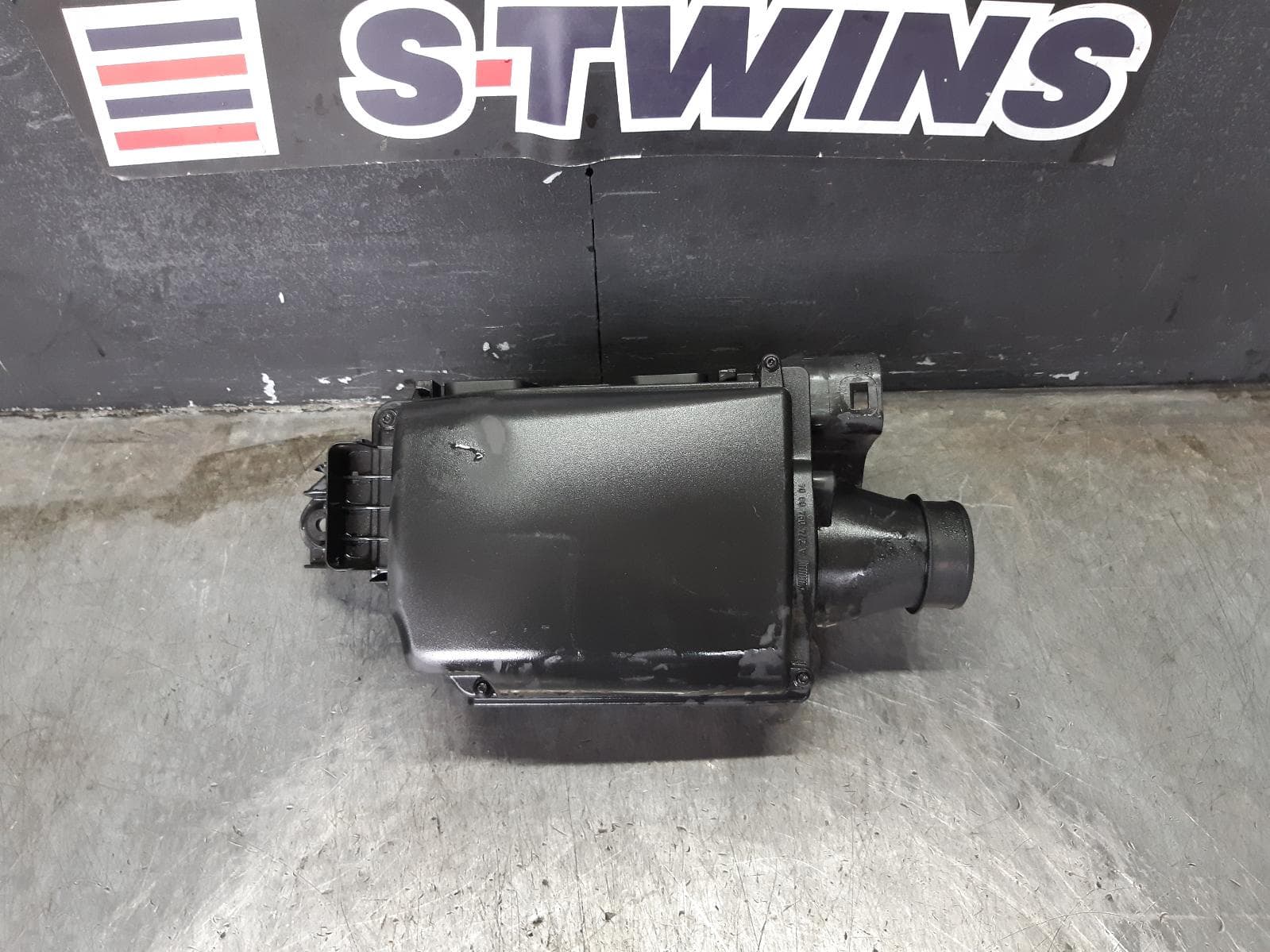 Used auto part listing image: 2016 INFINITI Q50 AIR CLEANER BOX V37, 02/14-12/19 0000165670