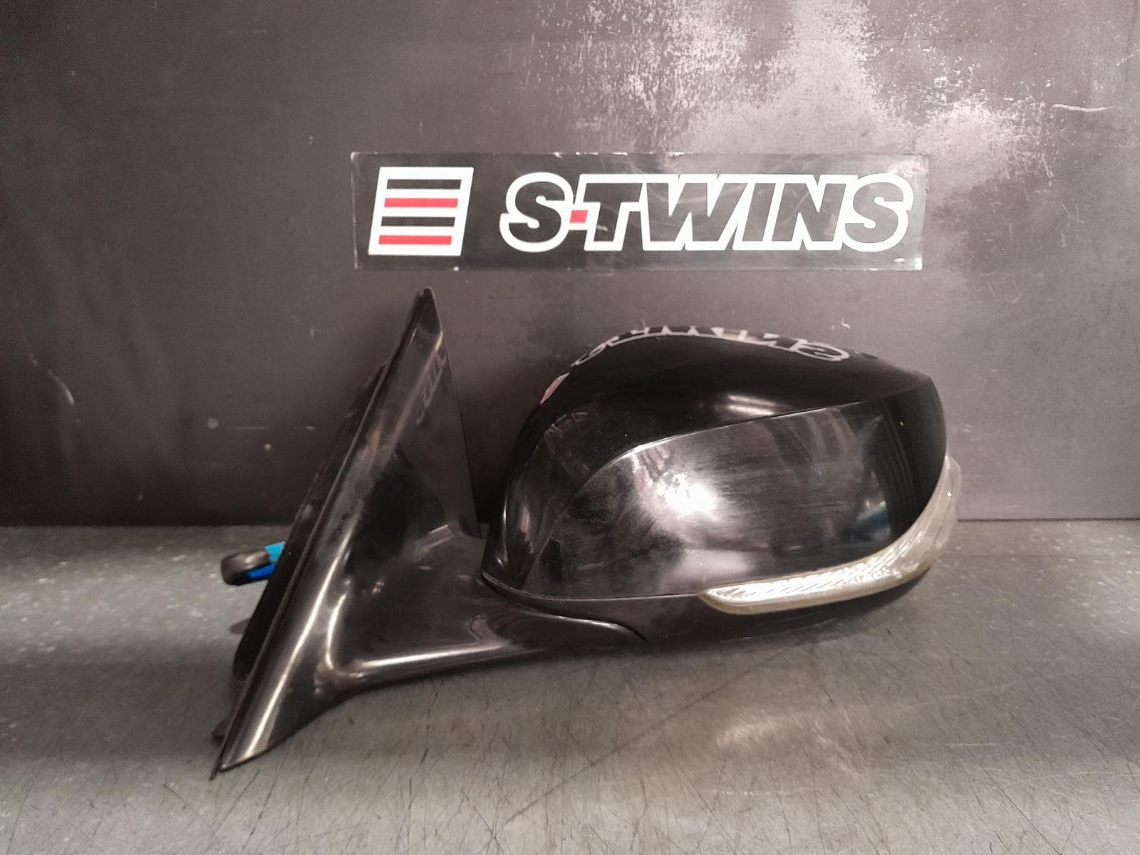Used auto part listing image: 2018 INFINITI Q50 LEFT DOOR MIRROR V37, 02/14-12/19 0000345059