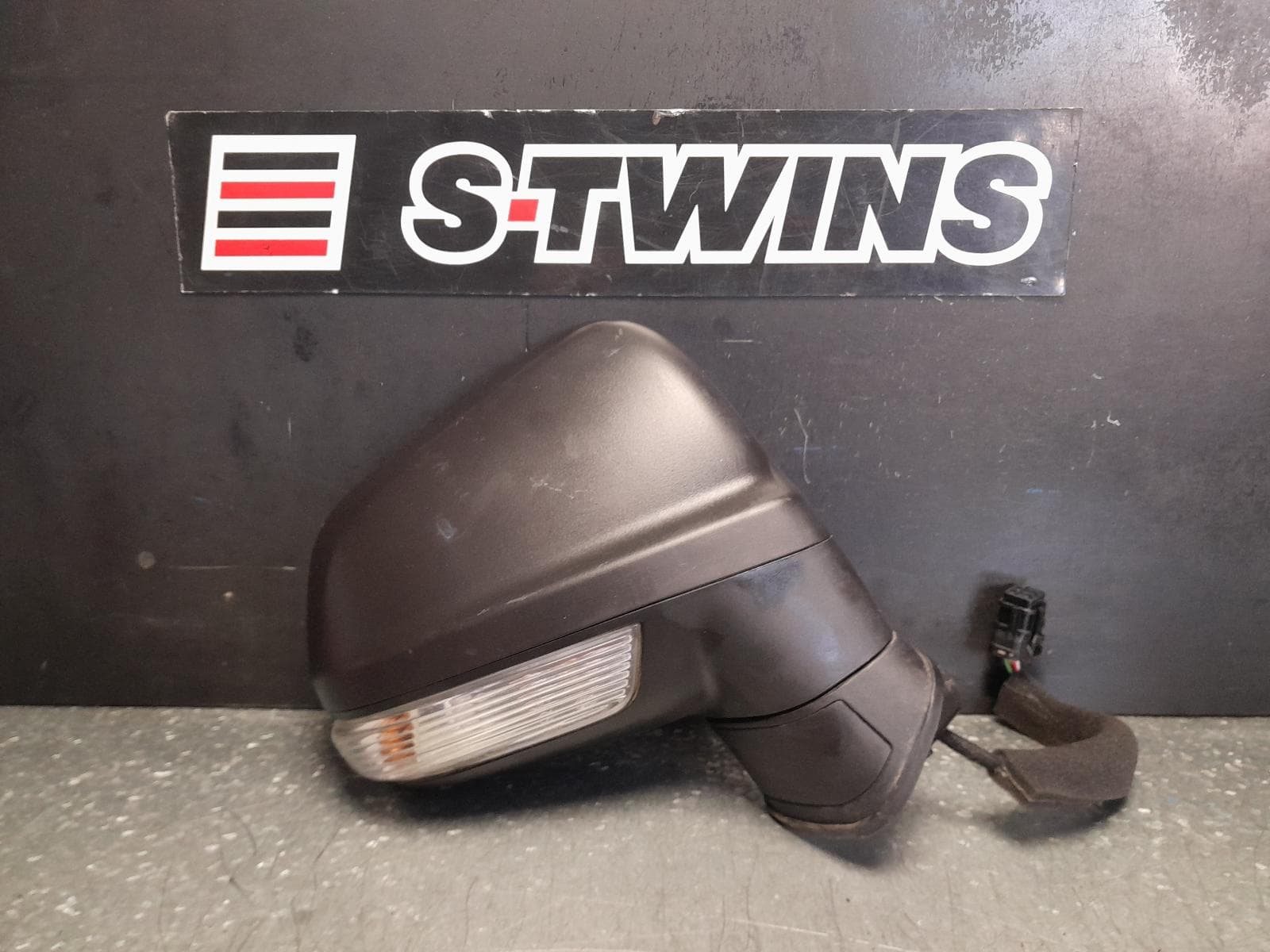 Used auto part listing image: 2022 MG MG3 RIGHT DOOR MIRROR SZP1, W/ ELECT ADJ TYPE, BLACK, 07/16- 0000348456