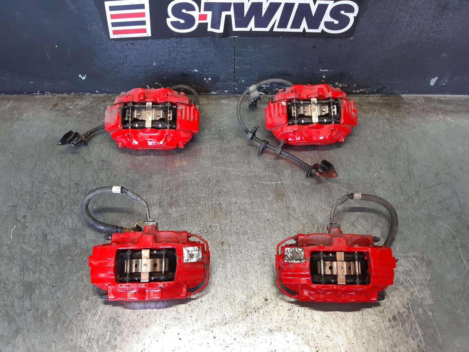 Used auto part listing image: 2016 CHRYSLER 300C CALIPER BREMBO CONVERSION KIT, LX2, 12/11-12/21 0000180712