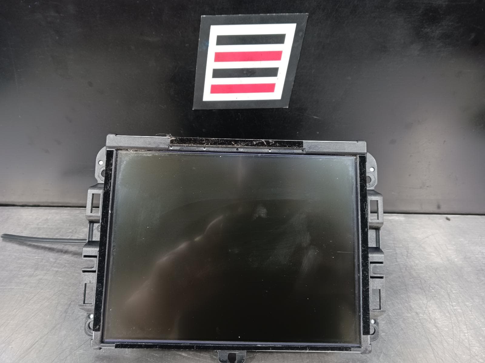 Used auto part listing image: 2014 JEEP GRANDCHEROKEE DISPLAY UNIT ONLY, UCONNECT 8.4IN, NON SAT NAV TYPE, WK, 04/13-09/16 0000203928