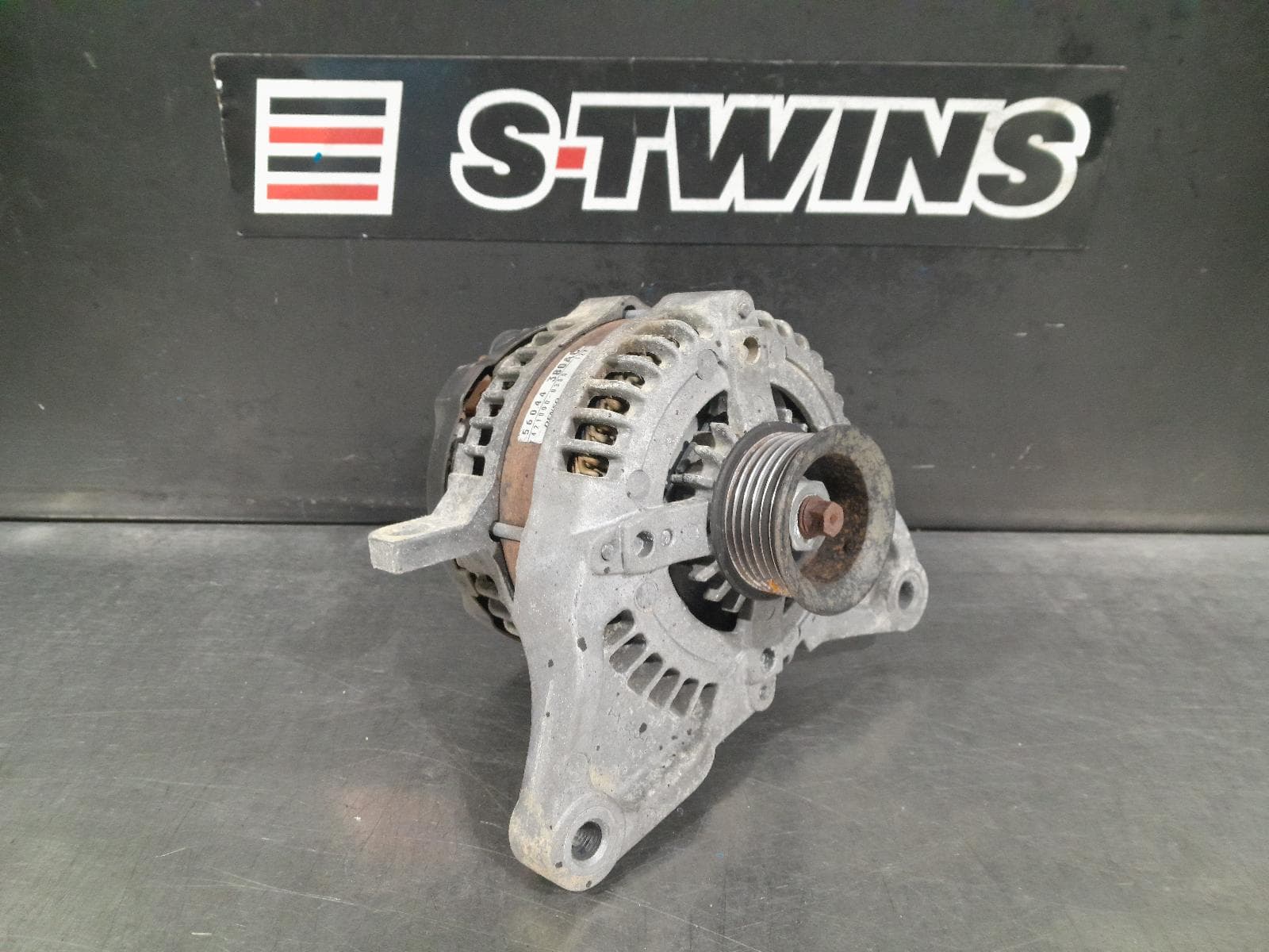 Used auto part listing image: 2006 JEEP GRANDCHEROKEE ALTERNATOR PETROL, 5.7, WH, 07/05-12/10 0000292416