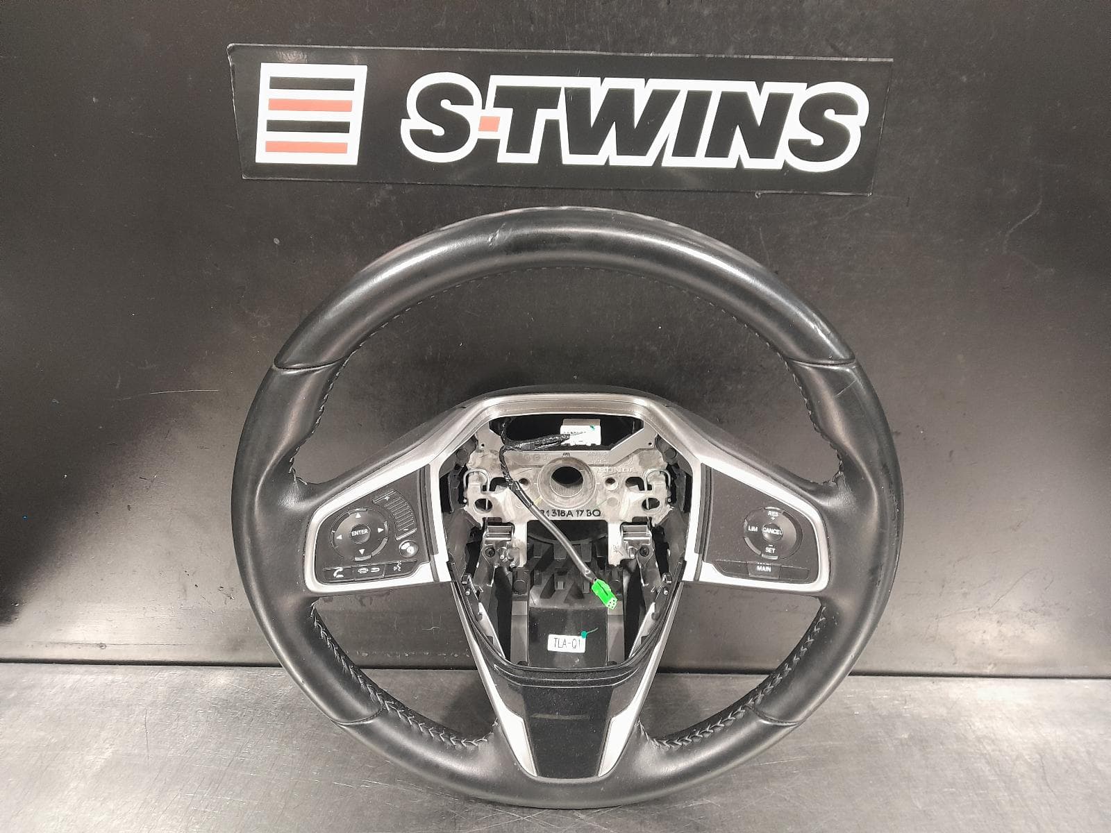 Used auto part listing image: 2018 HONDA CRV STEERING WHEEL RW, 05/17-08/23 0000283247