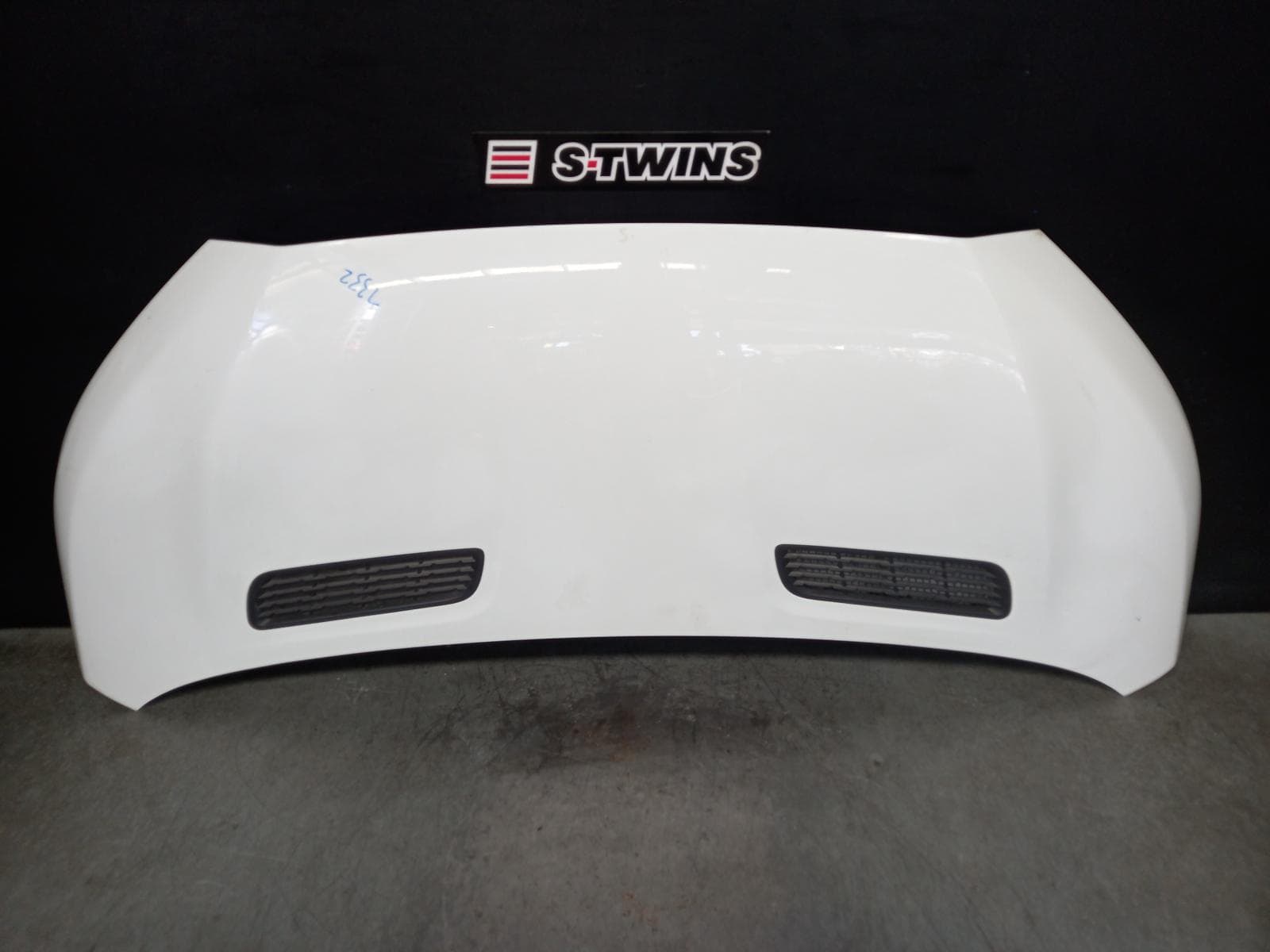 Used auto part listing image: 2023 LDV DELIVER 9 BONNET 07/20- 0000359513
