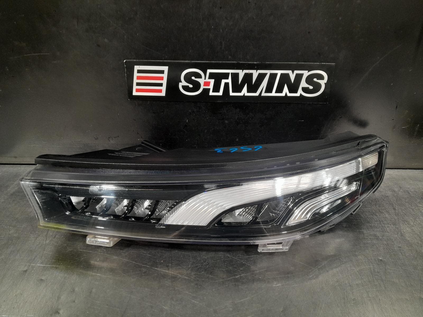 Used auto part listing image: 2022 HYUNDAI PALISADE LX2, DAYTIME RUNNING LAMP, 03/22- 0000249357