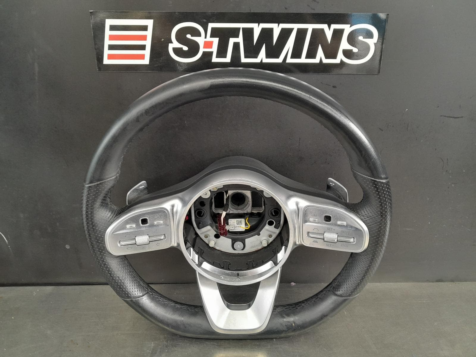 Used auto part listing image: 2019 MERCEDES GLC CLASS STEERING WHEEL X253/C253, 09/15-03/23 0000313465
