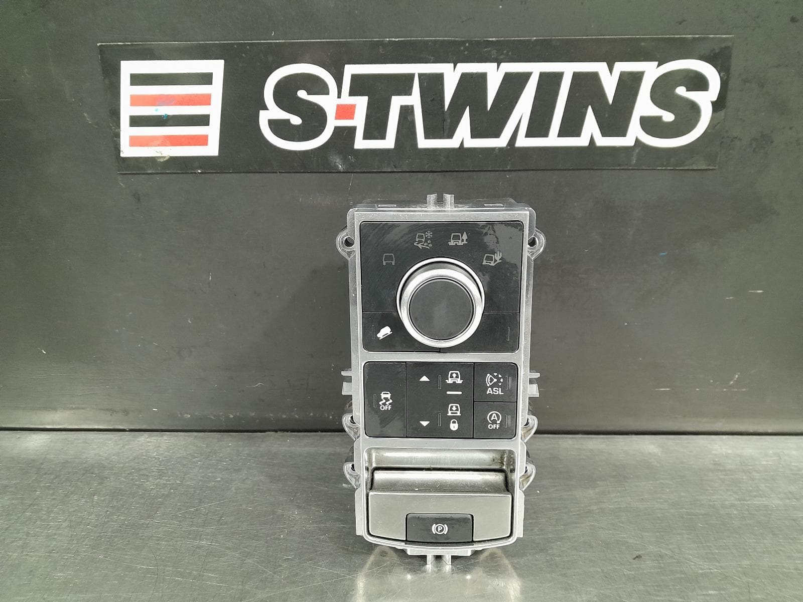 Used auto part listing image: 2016 LAND ROVER RANGEROVER SPORT 4WD CONTROLS, L494, 06/13-04/22 0000297980