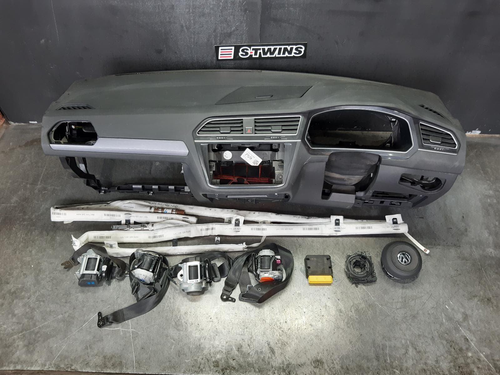 Used auto part listing image: 2017 VOLKSWAGEN TIGUAN AIRBAG ASSEMBLY DUAL AIRBAG ASSY, 5NA, 06/16-02/24 0000351263
