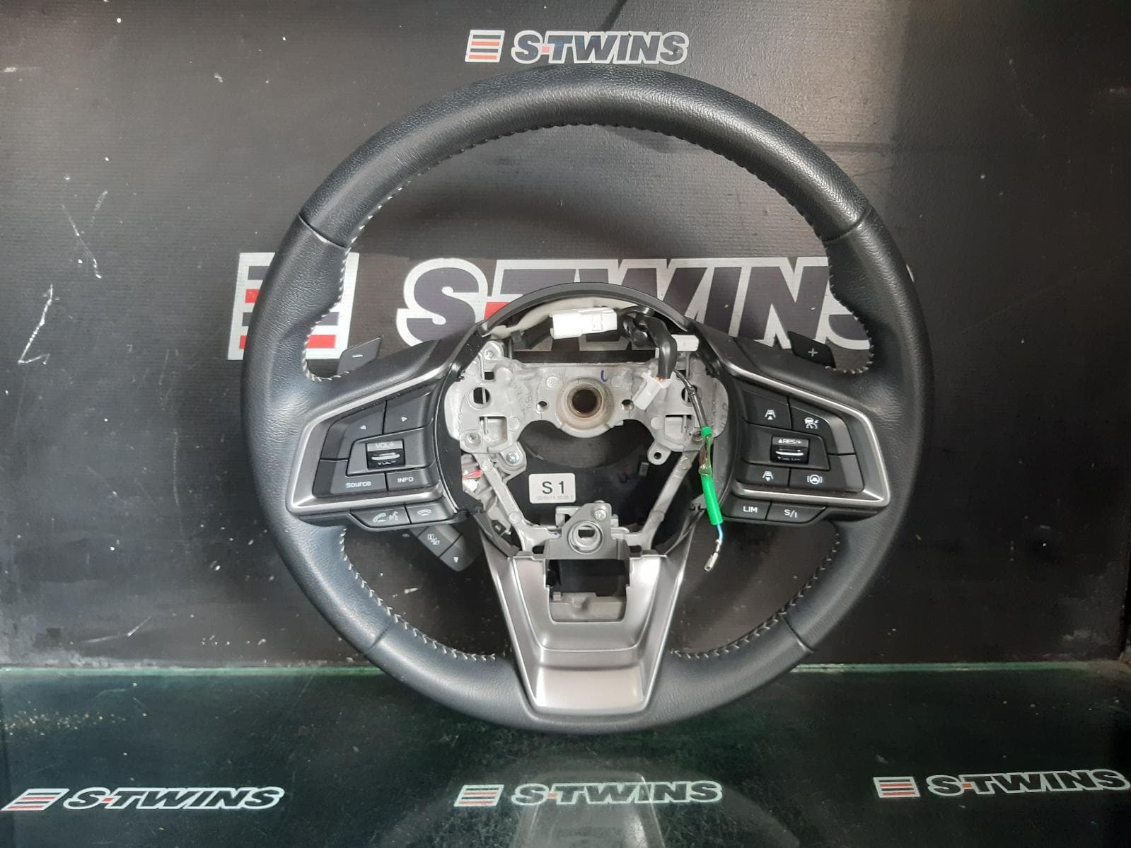 Used auto part listing image: 2022 SUBARU FORESTER STEERING WHEEL SK, W/ Si-DRIVE, SILVER INSTERT, GREY STITCHING, 08/18- 0000300014