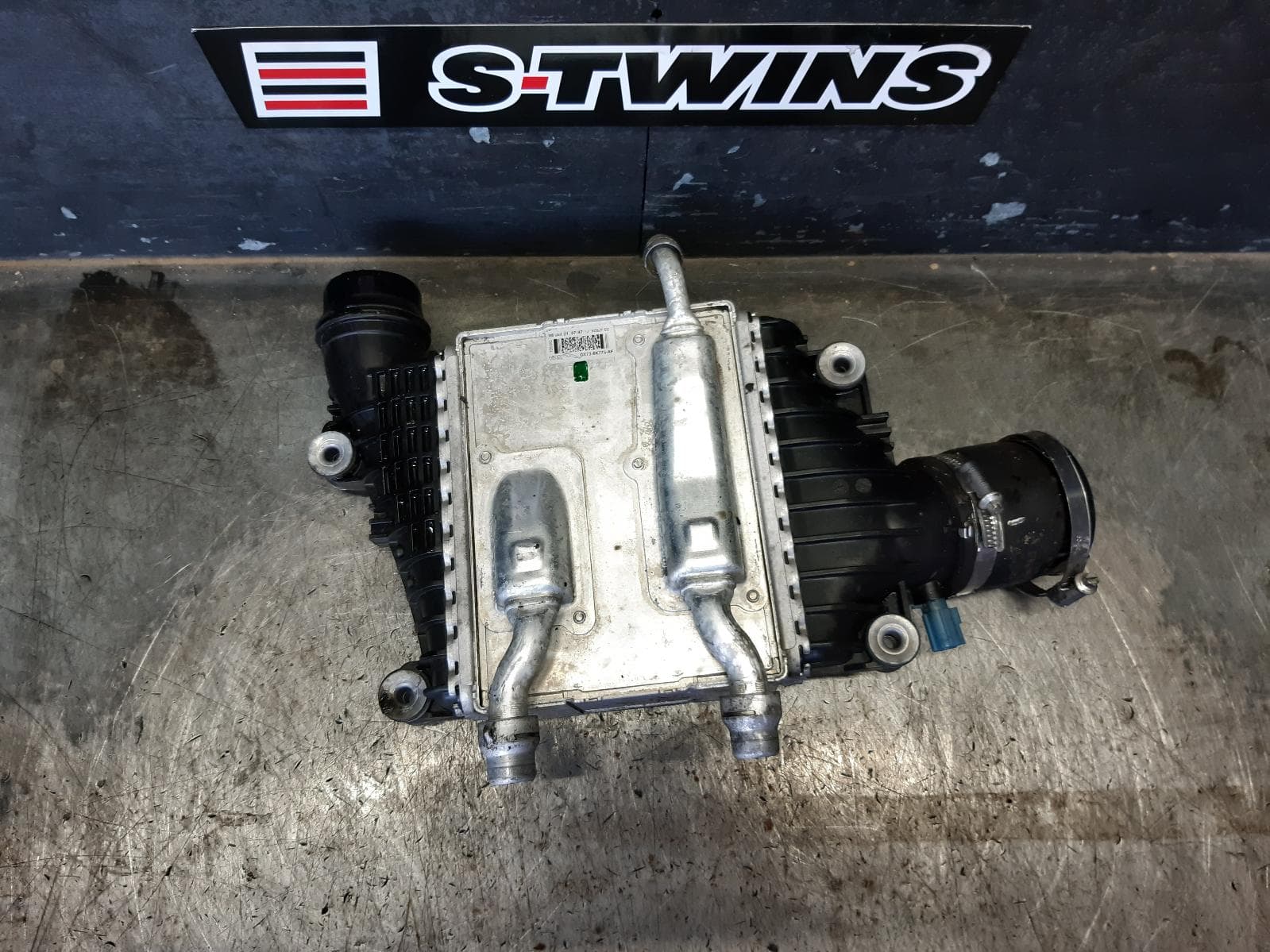 Used auto part listing image: 2017 JAGUAR F PACE INTERCOOLER X761, DIESEL, 2.0, TURBO, 02/16-10/20 0000352433