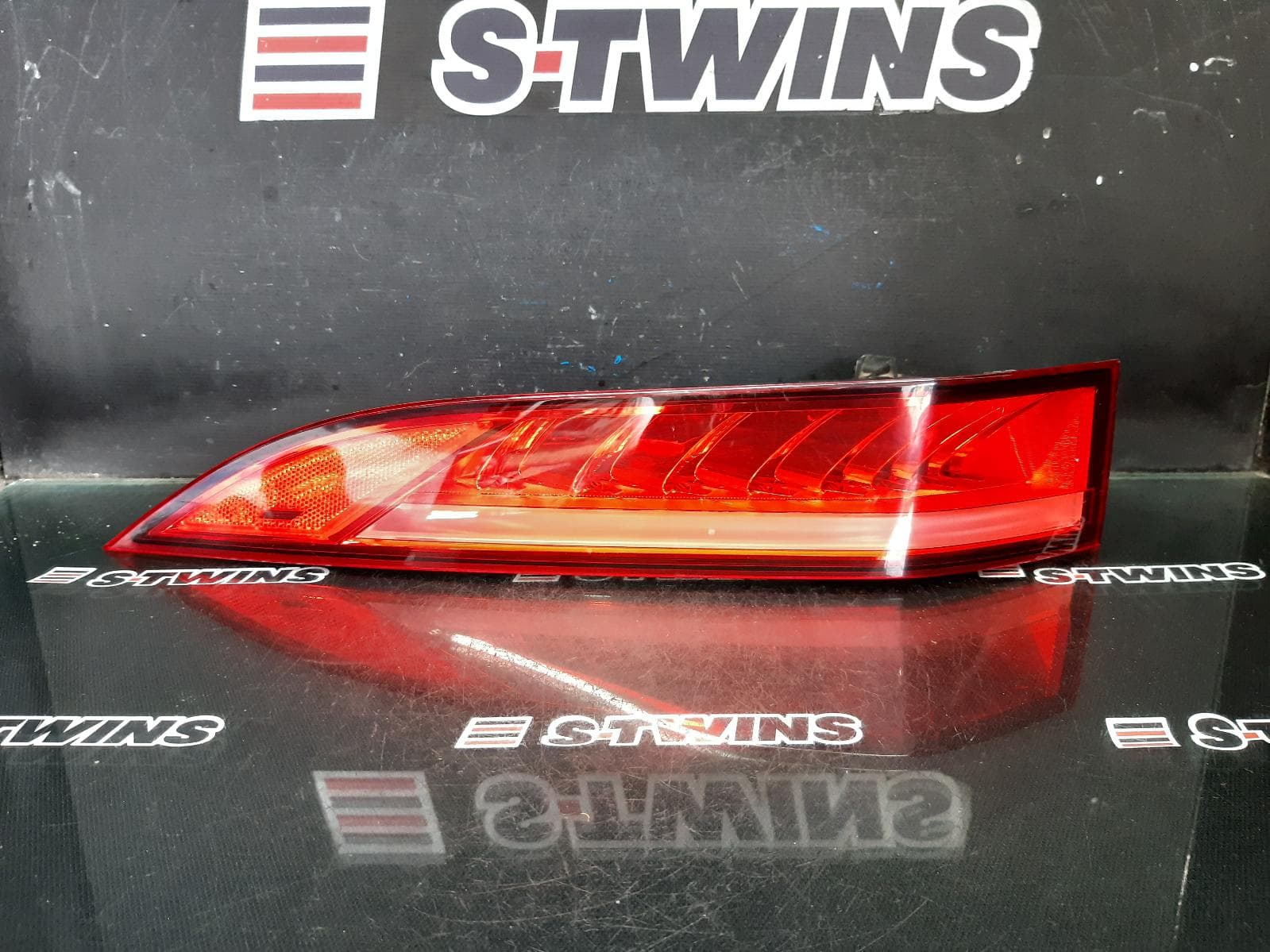 Used auto part listing image: 2017 JAGUAR F PACE LEFT TAILLIGHT X761, IN BODY, LED TYPE, 02/16-10/20 0000352493