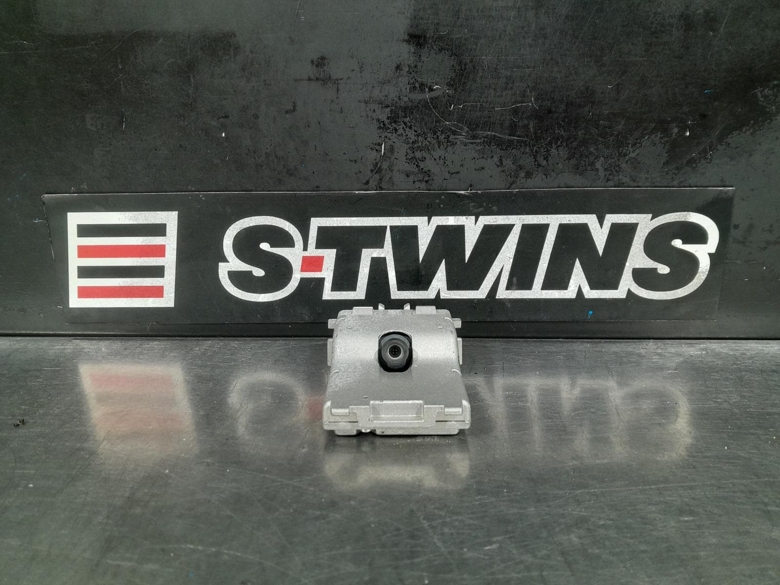 Used auto part listing image: 2020 MAZDA CX8 REVERSE CAMERA FRONT CAMERA (WINDSCREEN MOUNTED), KG, 05/18- 0000300139