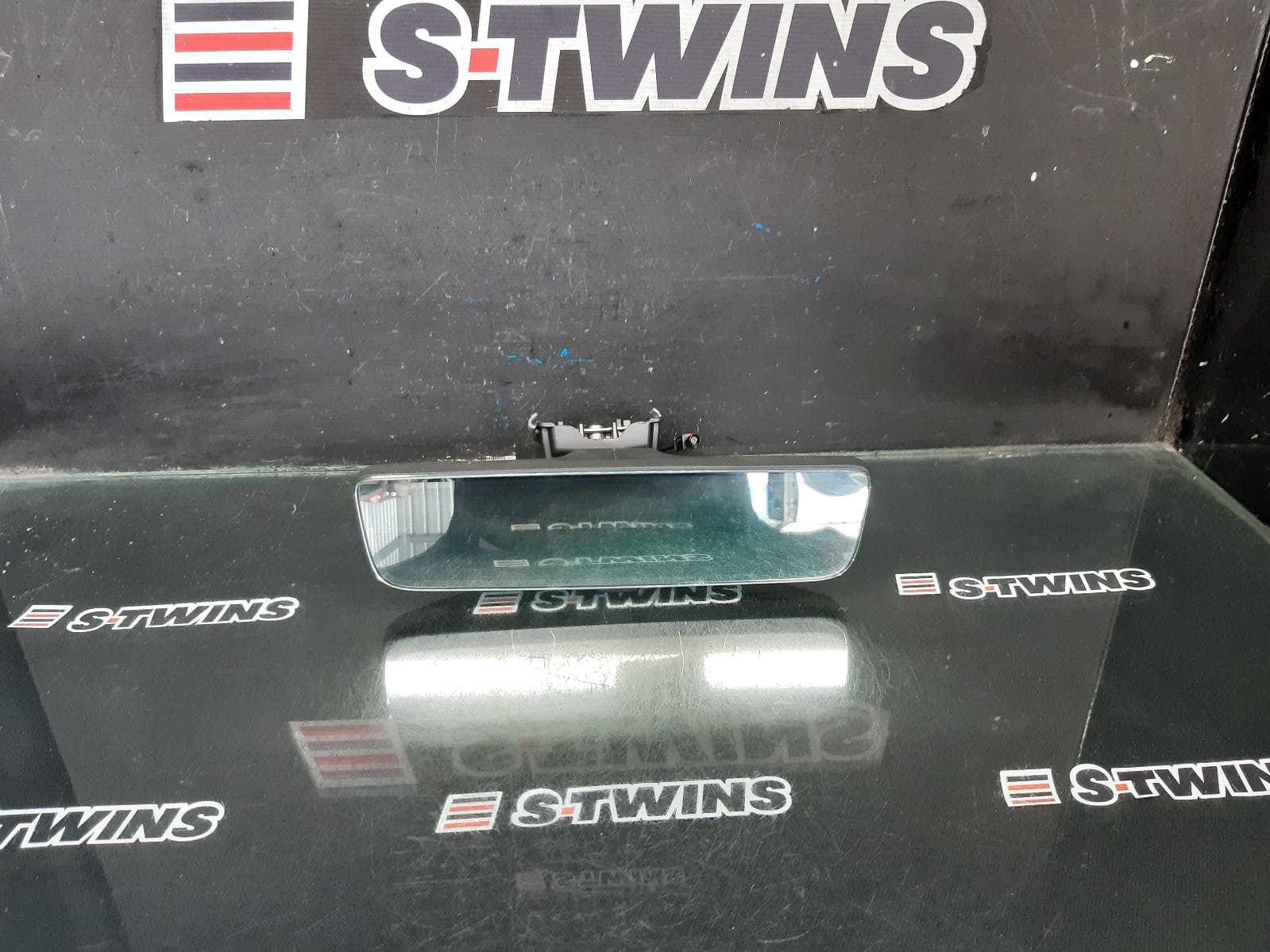 Used auto part listing image: 2020 LAND ROVER RANGE ROVER EVOQUE INTERIOR MIRROR L551, 02/19- 0000355023