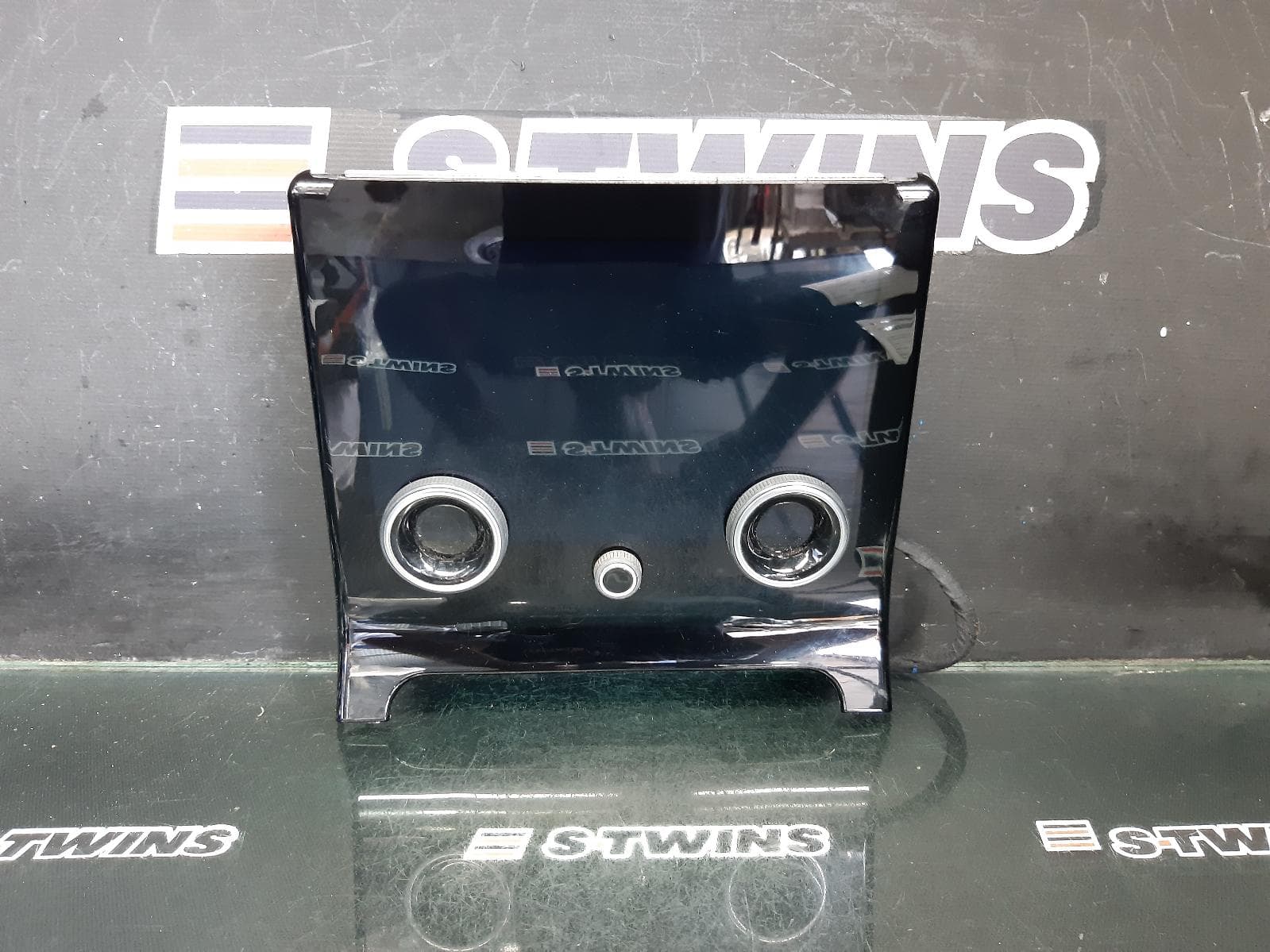 Used auto part listing image: 2020 LAND ROVER RANGE ROVER EVOQUE TOUCH SCREEN W/ HEATER CONTROL (LOWER), DUAL SCREEN TYPE, L551, 02/19- 0000355026