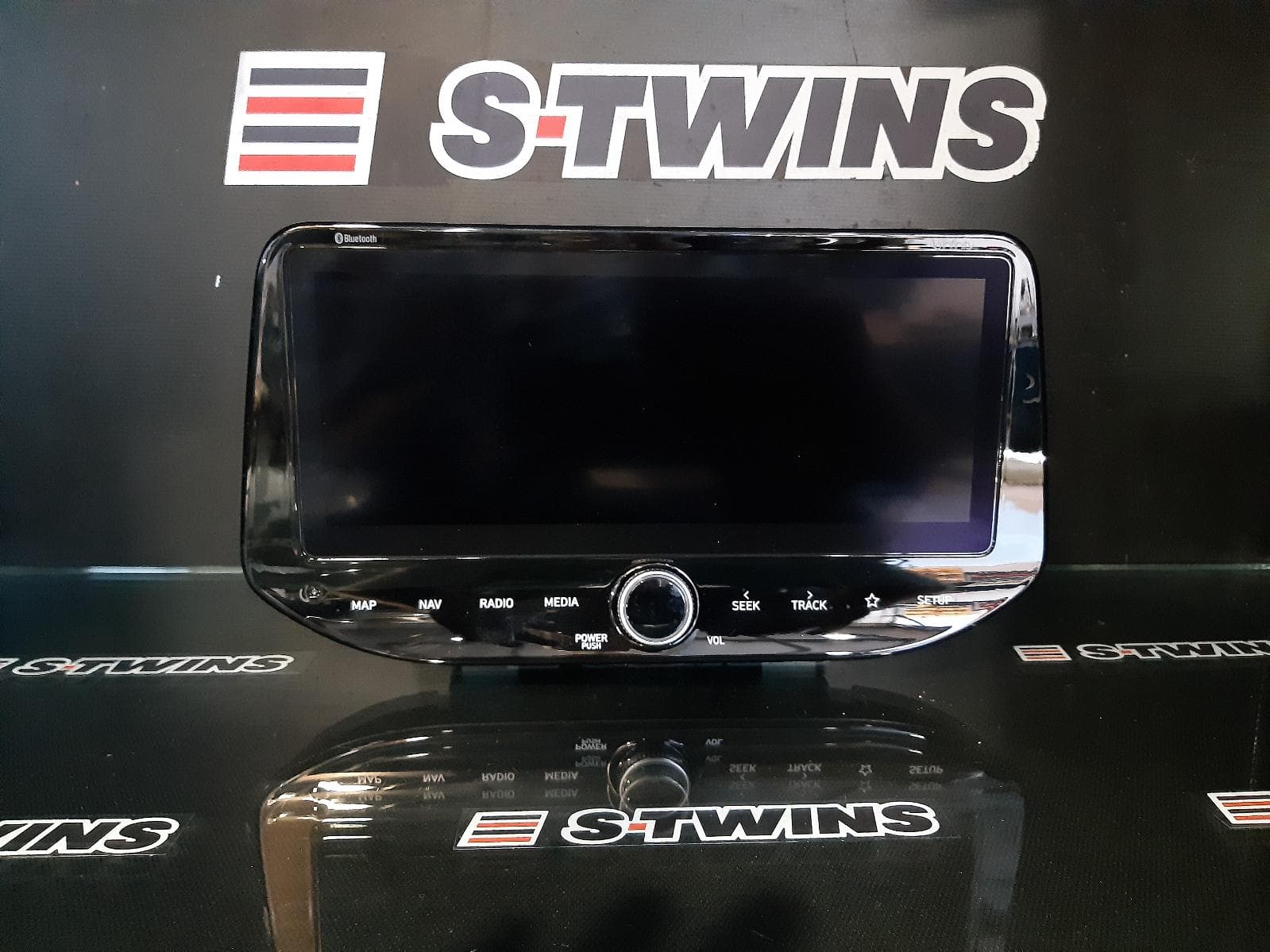 Used auto part listing image: 2021 HYUNDAI I30 HEAD UNIT & DISPLAY, 10.25 IN, SAT NAV/PREMIUM AUDIO TYPE, (S. KOREA VIN KMHH), PD, HATCH, 08/20- 0000157152