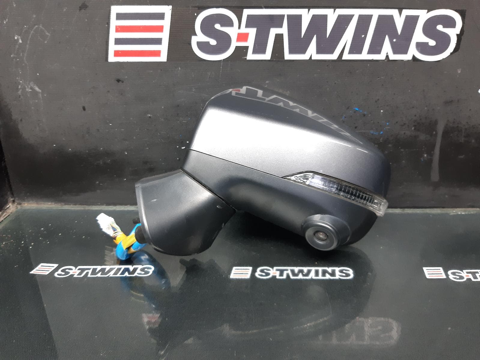 Used auto part listing image: 2022 SUBARU IMPREZA LEFT DOOR MIRROR G5, AUTO FOLDING, W/ MEMORY, W/ AUTO DIP, W/ BLIND SPOT & HEATED, 03/20-09/23 0000355705
