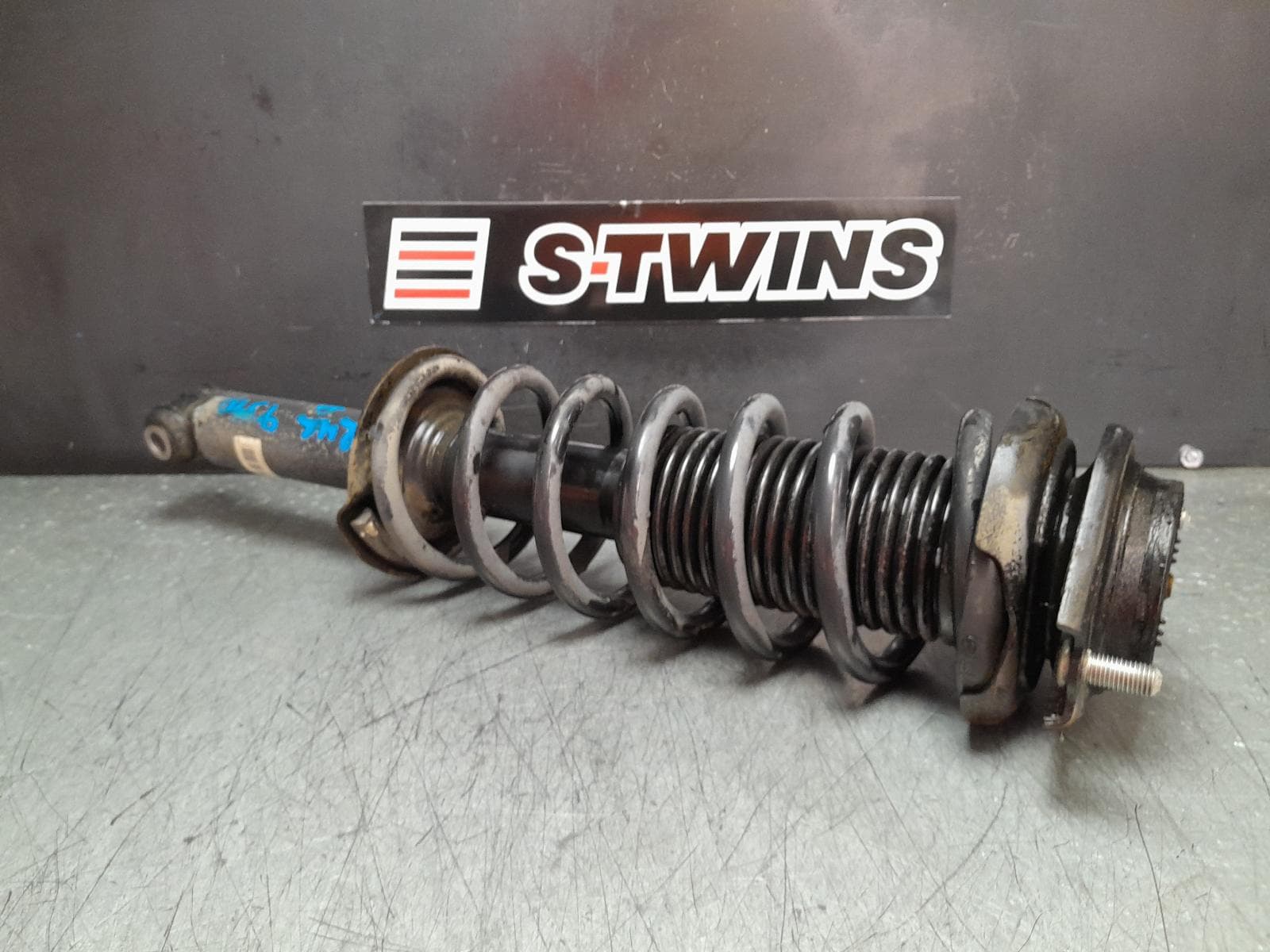 Used auto part listing image: 2009 SUBARU FORESTER RIGHT REAR STRUT STANDARD TYPE, 02/08-12/12 0000356752