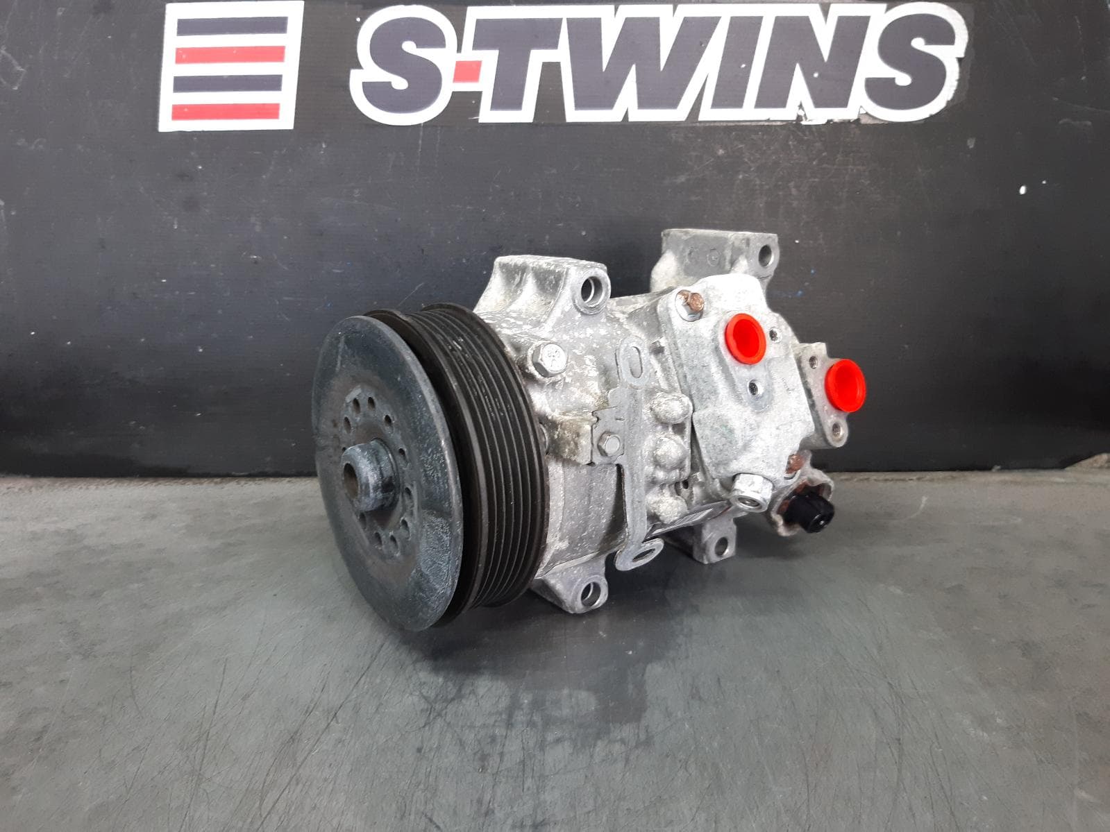 Used auto part listing image: 2010 TOYOTA COROLLA A C COMPRESSOR ZRE152/153R, DENSO 6SEU14C, 03/07-10/13 0000355355