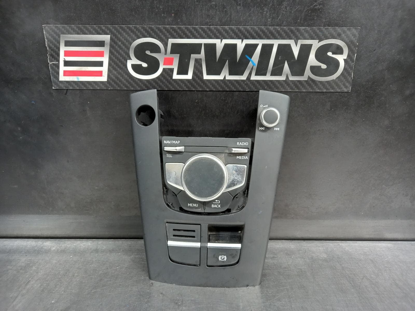 Used auto part listing image: 2017 AUDI A3 MMI CONTROLS, W/ MIB HIGH, W/ START BUTTON TYPE, 8V, 05/13-10/20 0000241973
